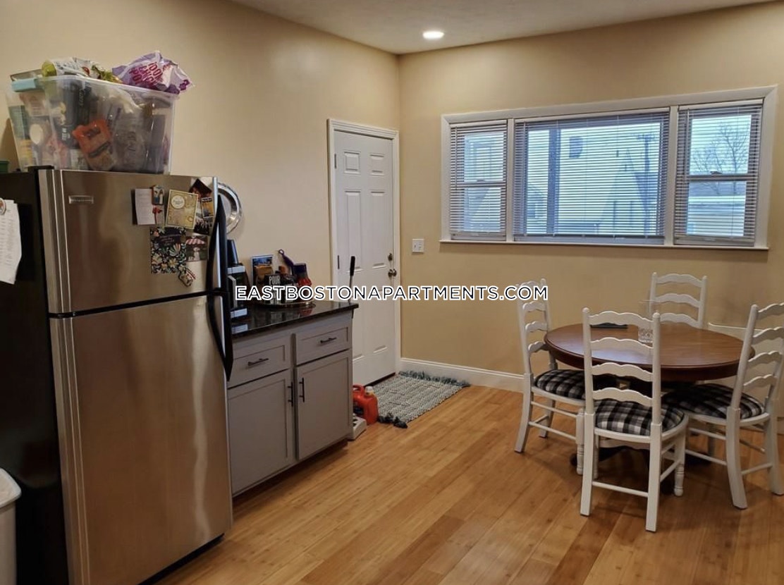 233 Chelsea St, East Boston