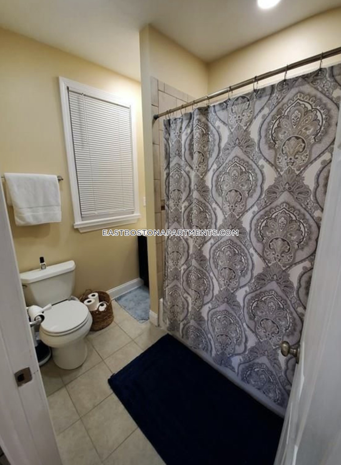 233 Chelsea St, East Boston