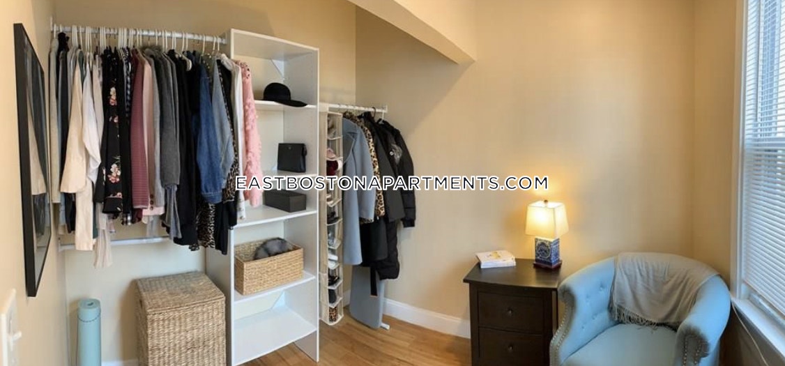 233 Chelsea St, East Boston