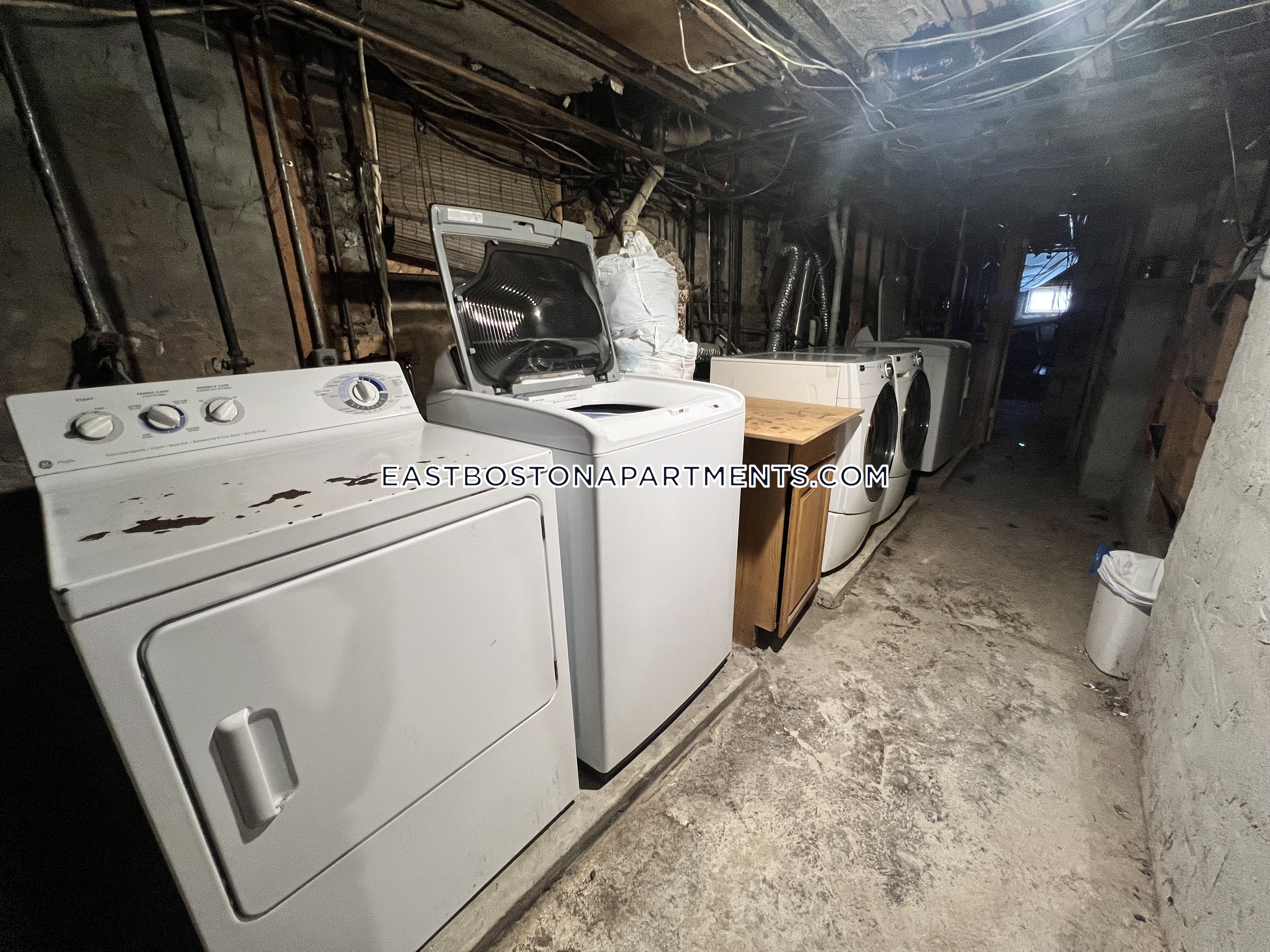 119 Falcon St, East Boston