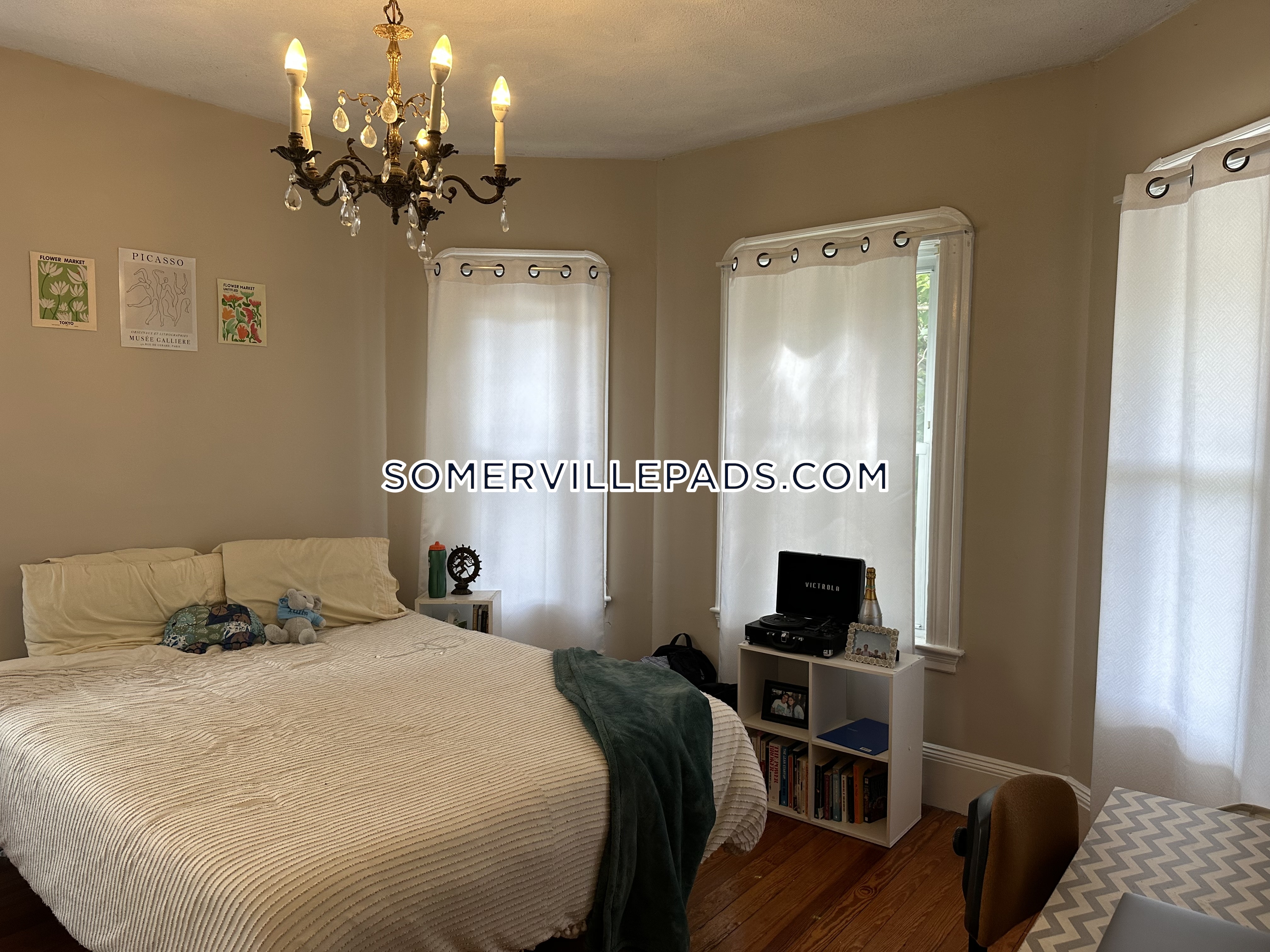 197 College Ave, Davis Square