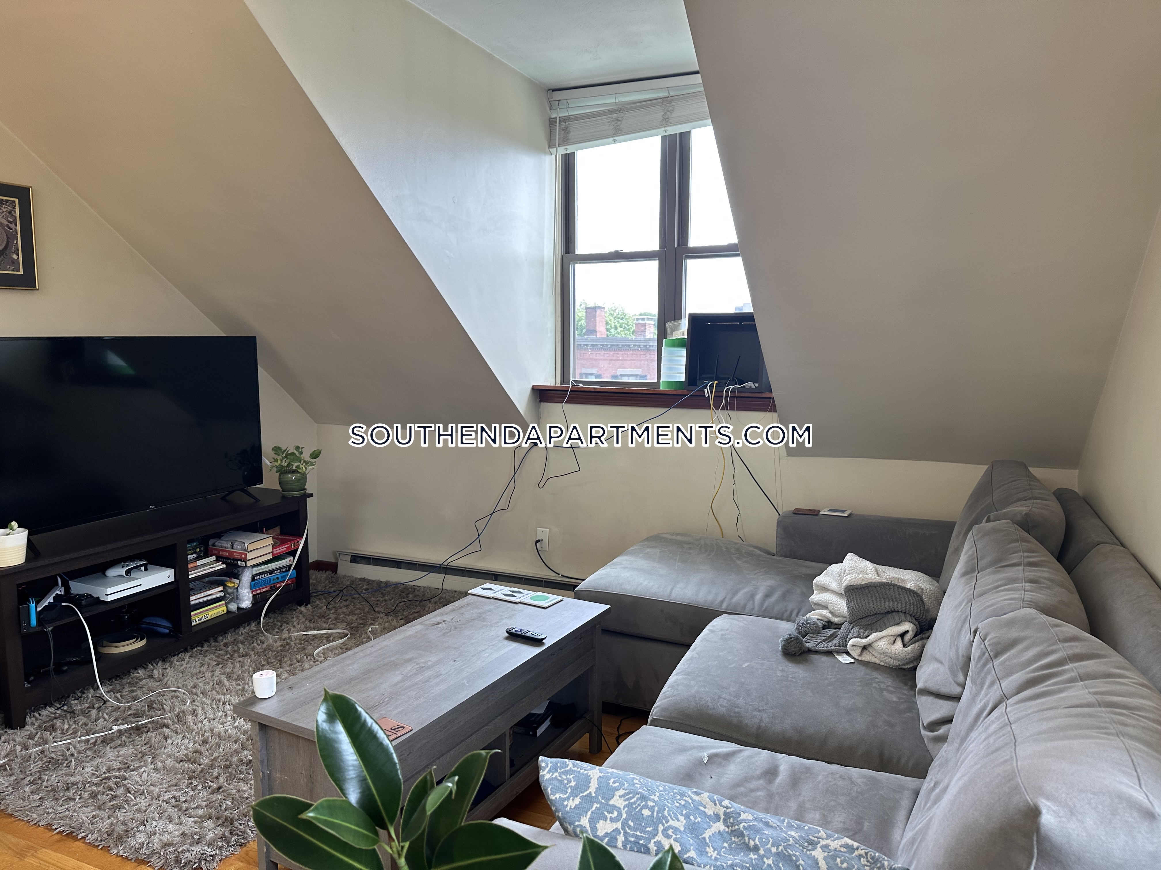 683 Tremont St, South End