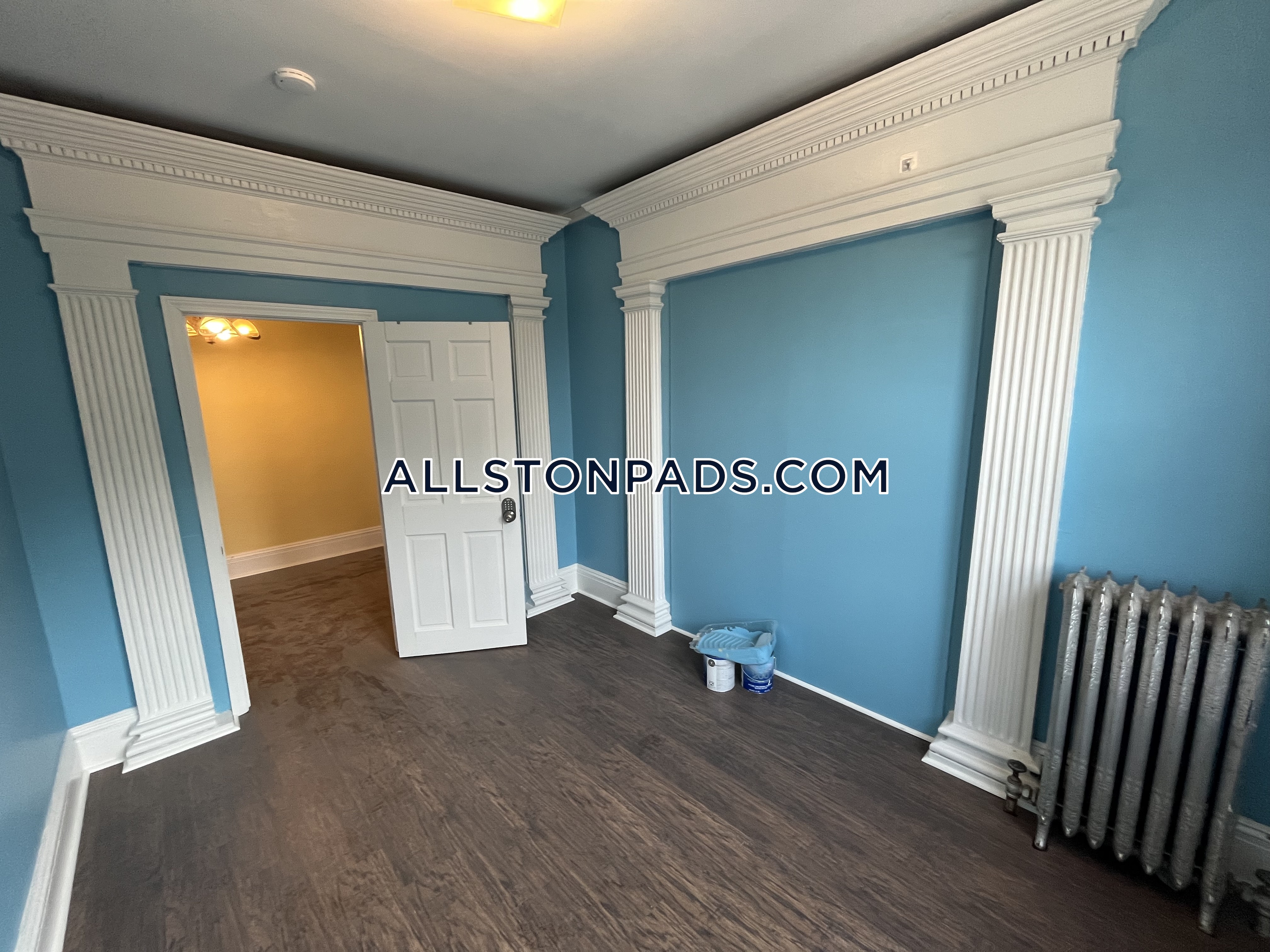 12 Glenville Ave, Allston