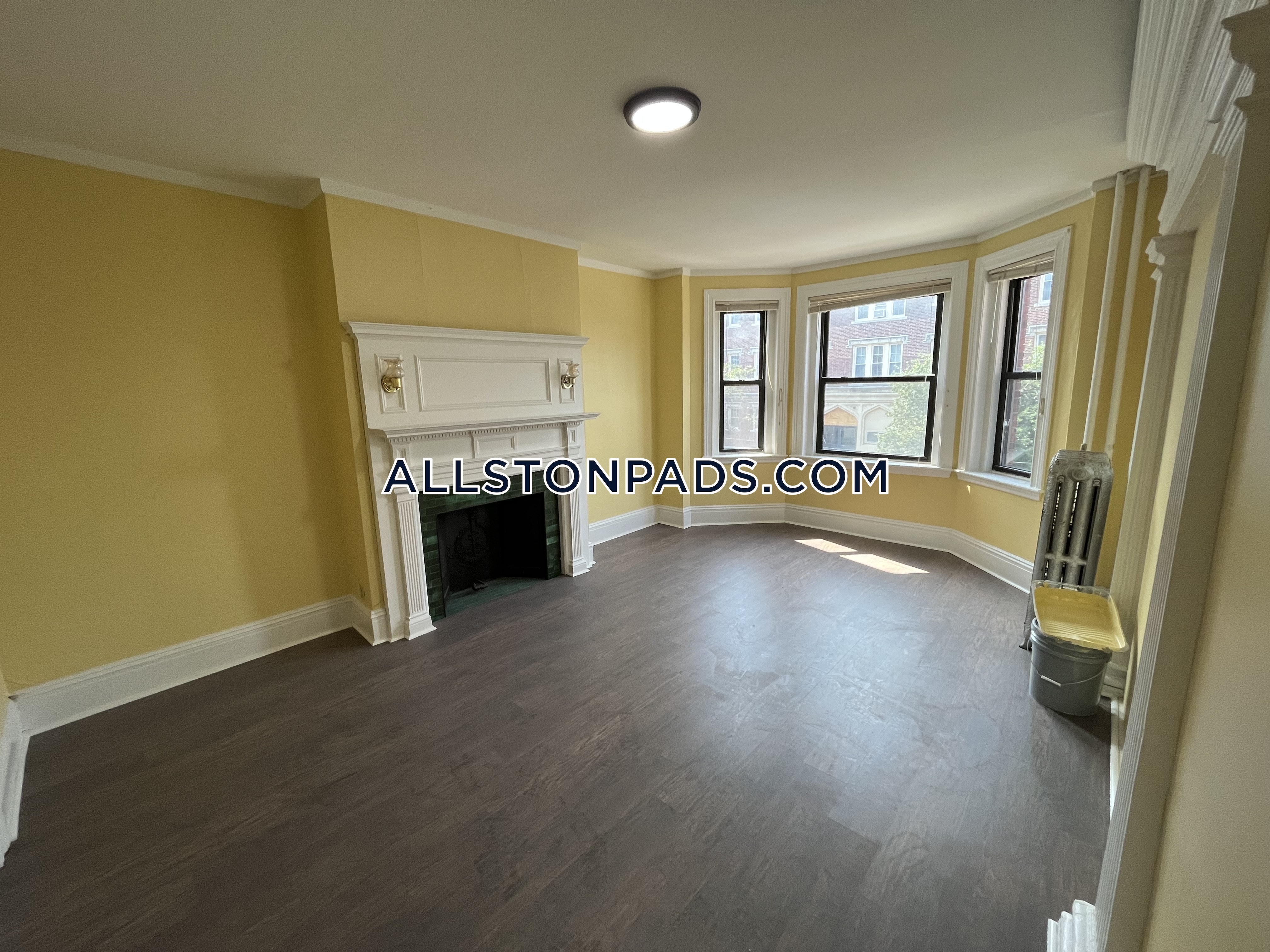 12 Glenville Ave, Allston