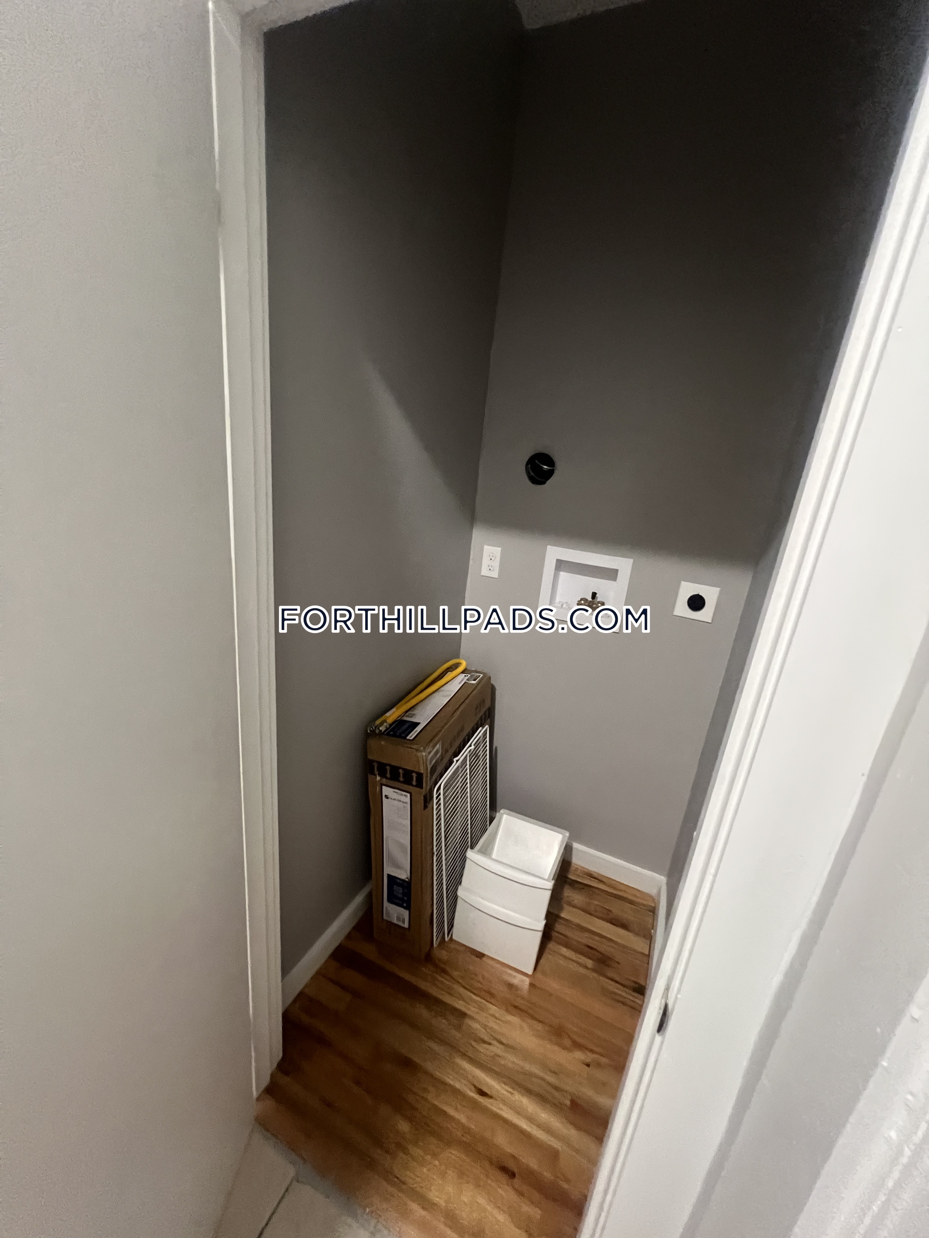 46 Lambert Ave, Roxbury