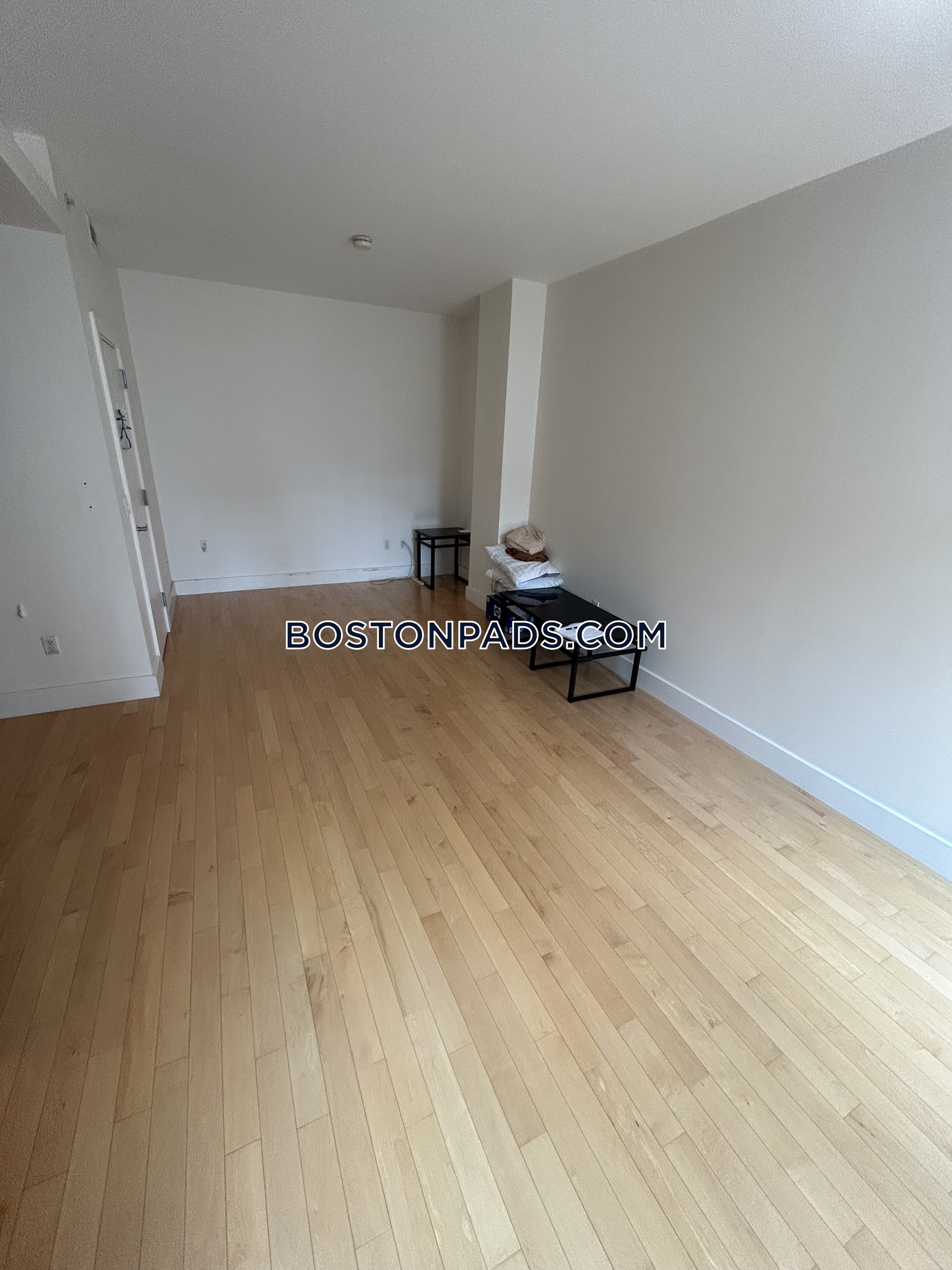 70 Lincoln St, Chinatown