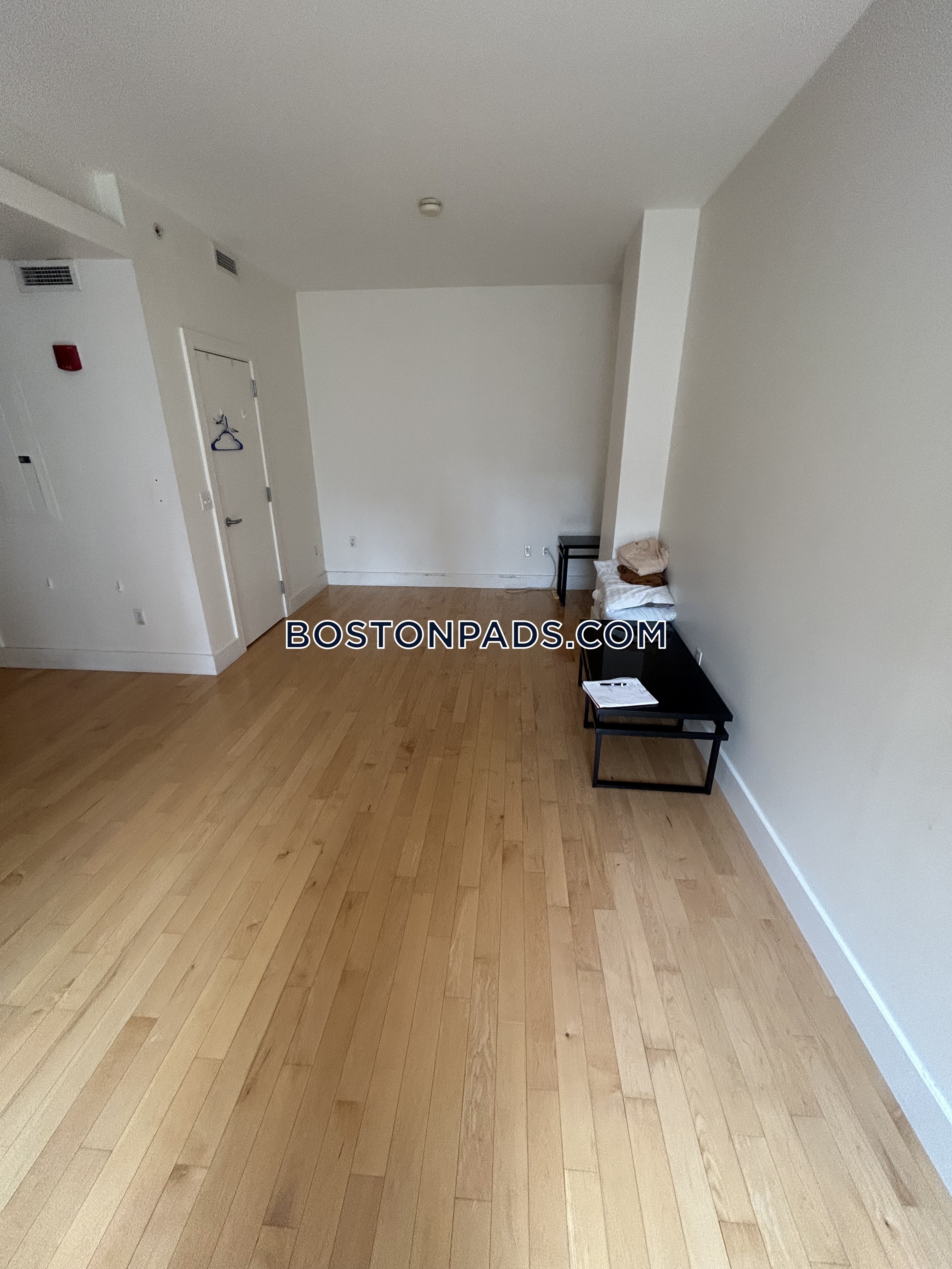 70 Lincoln St, Chinatown