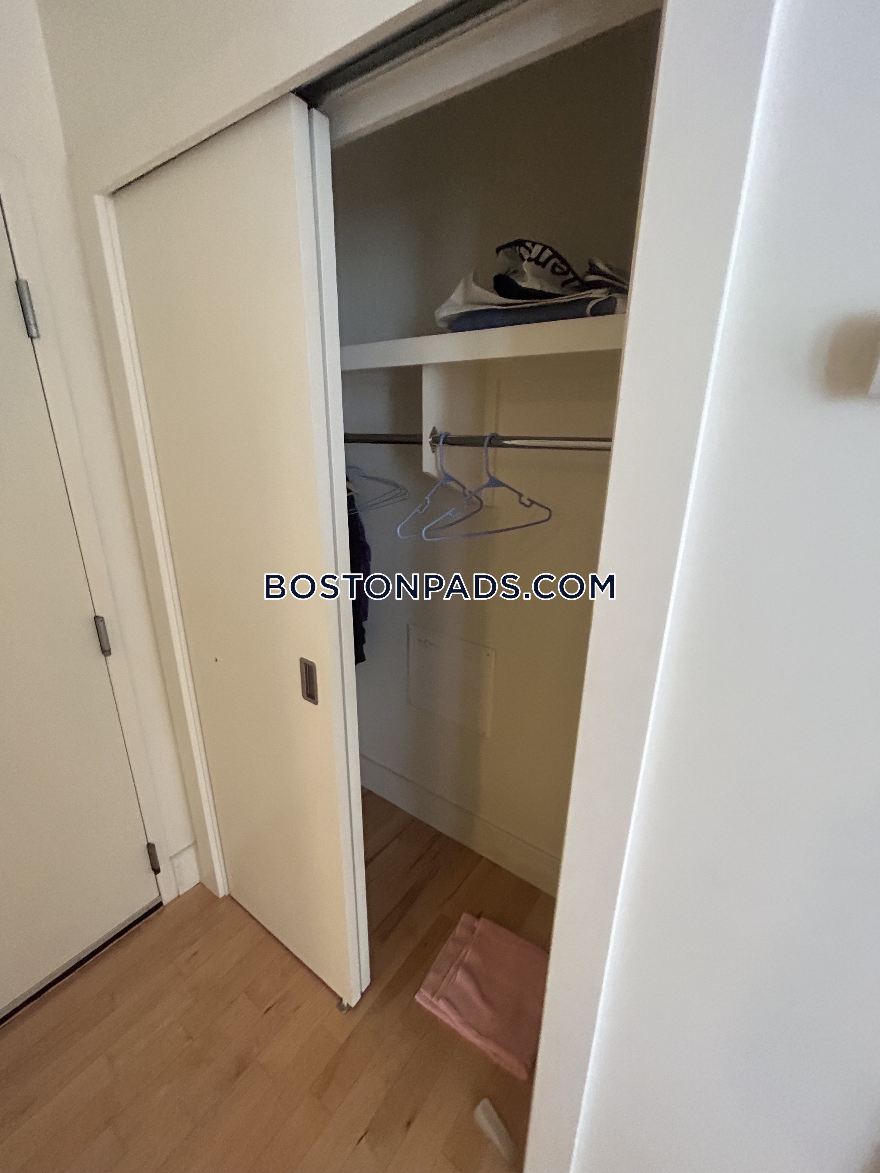 70 Lincoln St, Chinatown