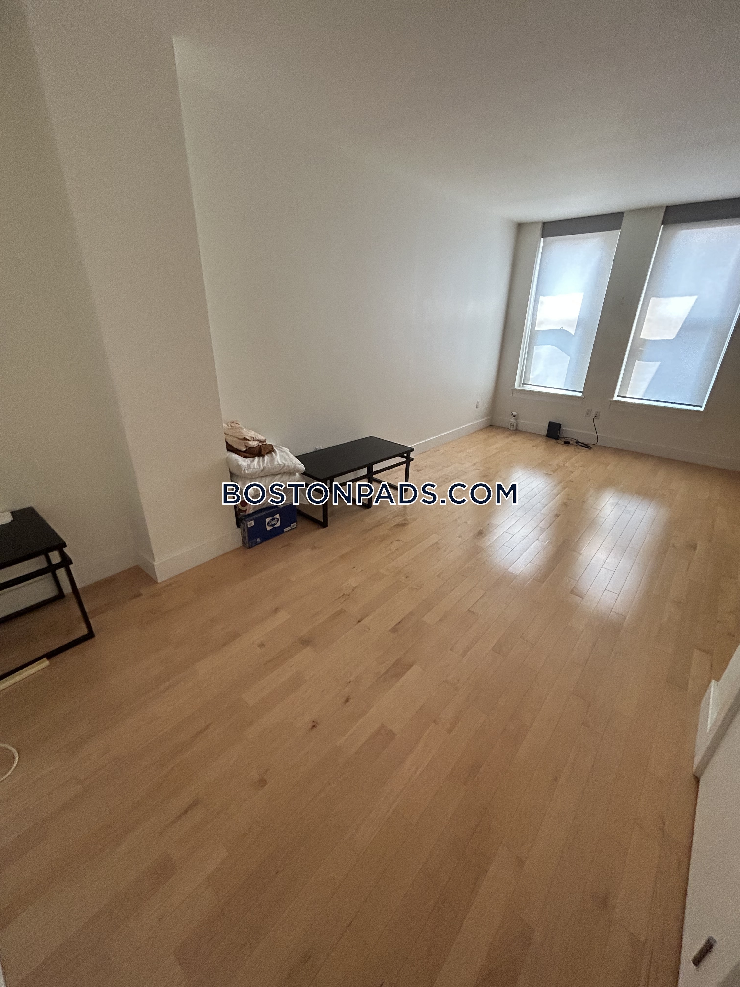 70 Lincoln St, Chinatown