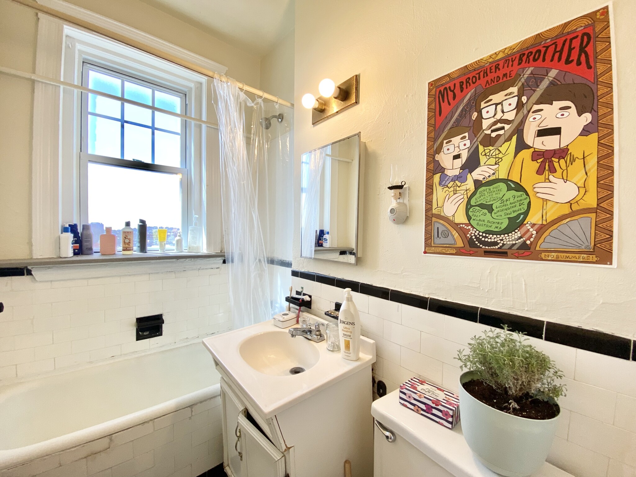 1691 Commonwealths Ave, Brighton