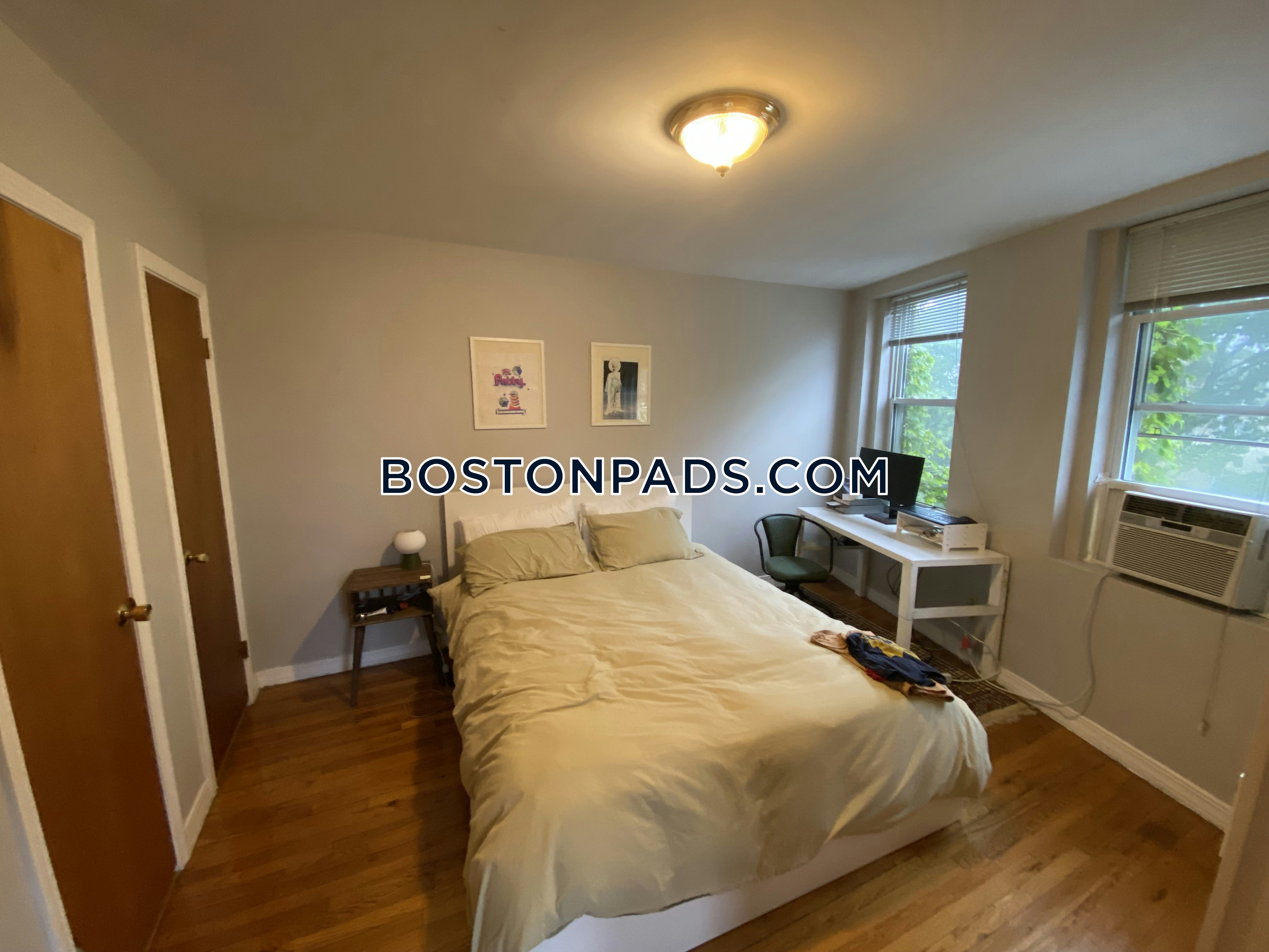 54 Kelly Rd, Cambridgeport