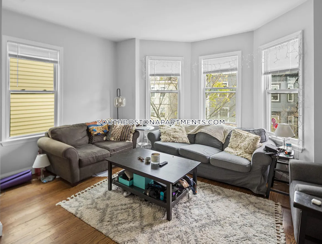 726 2nd St, South Boston