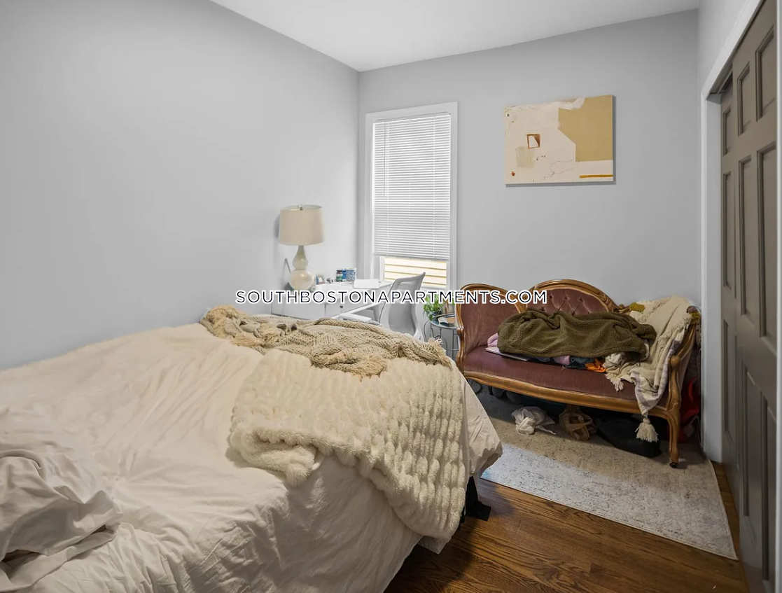 726 2nd St, South Boston