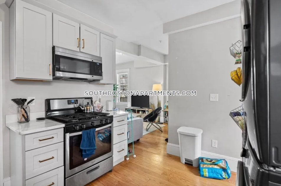 247 L St, South Boston