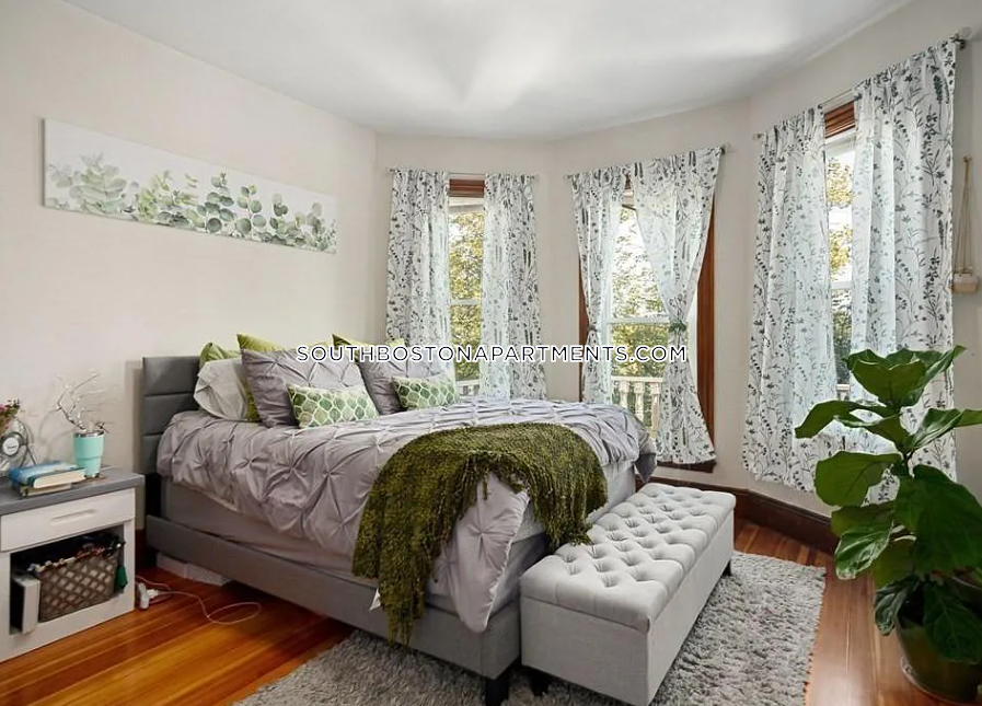 181 M St, South Boston