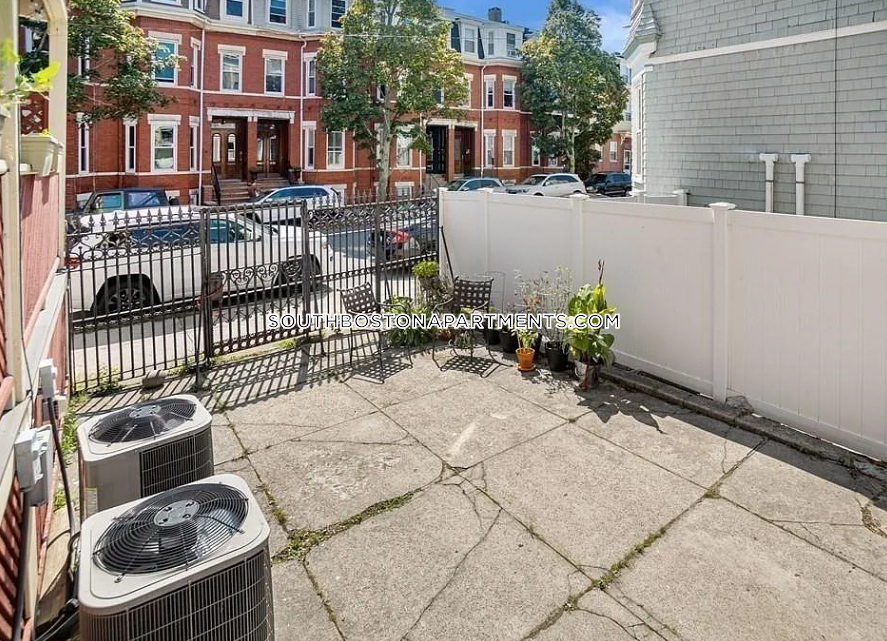 181 M St, South Boston