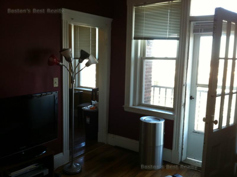 28 Quint Ave, Allston