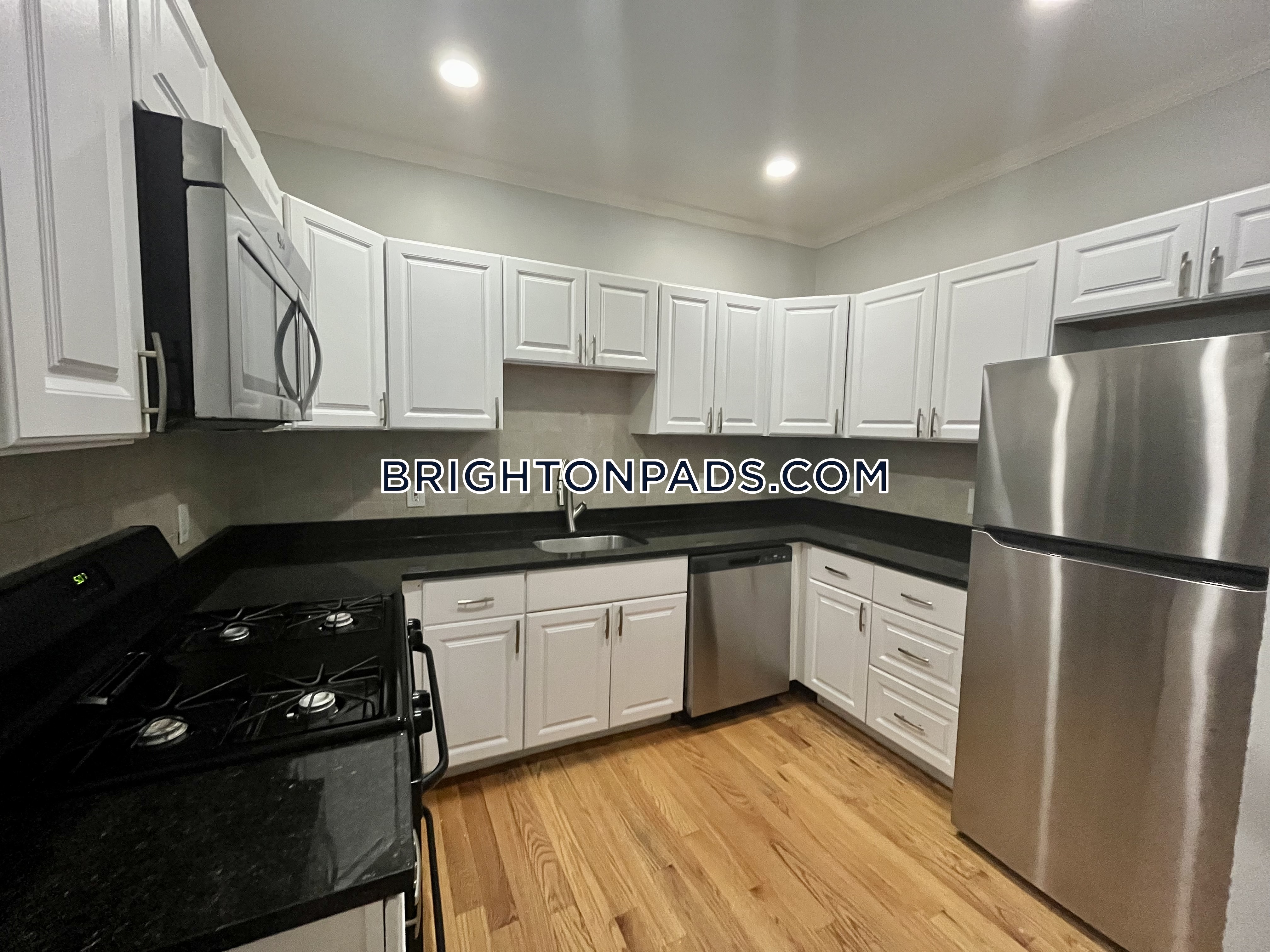 1789 Commonwealth Ave, Brighton