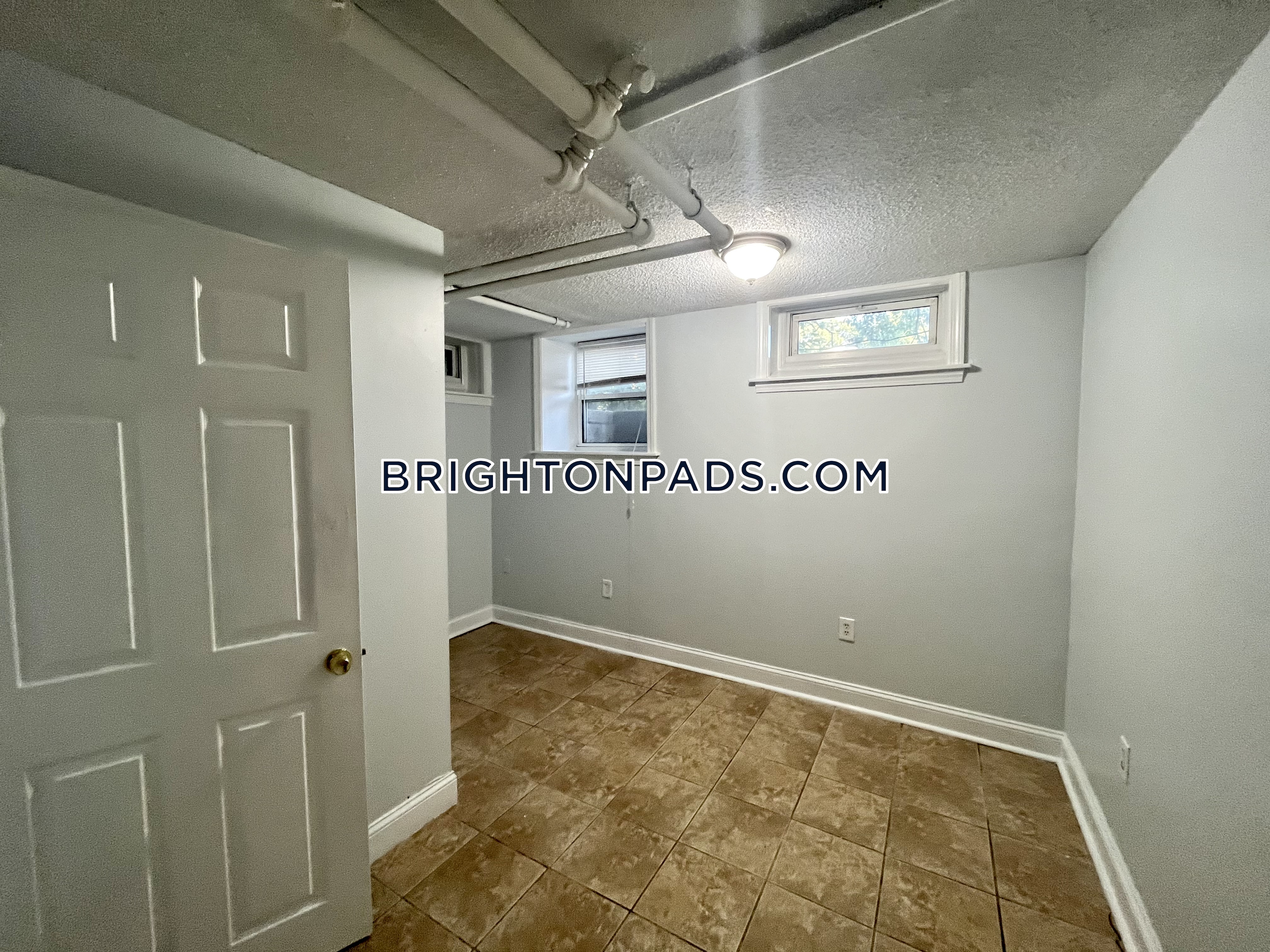 1789 Commonwealth Ave, Brighton