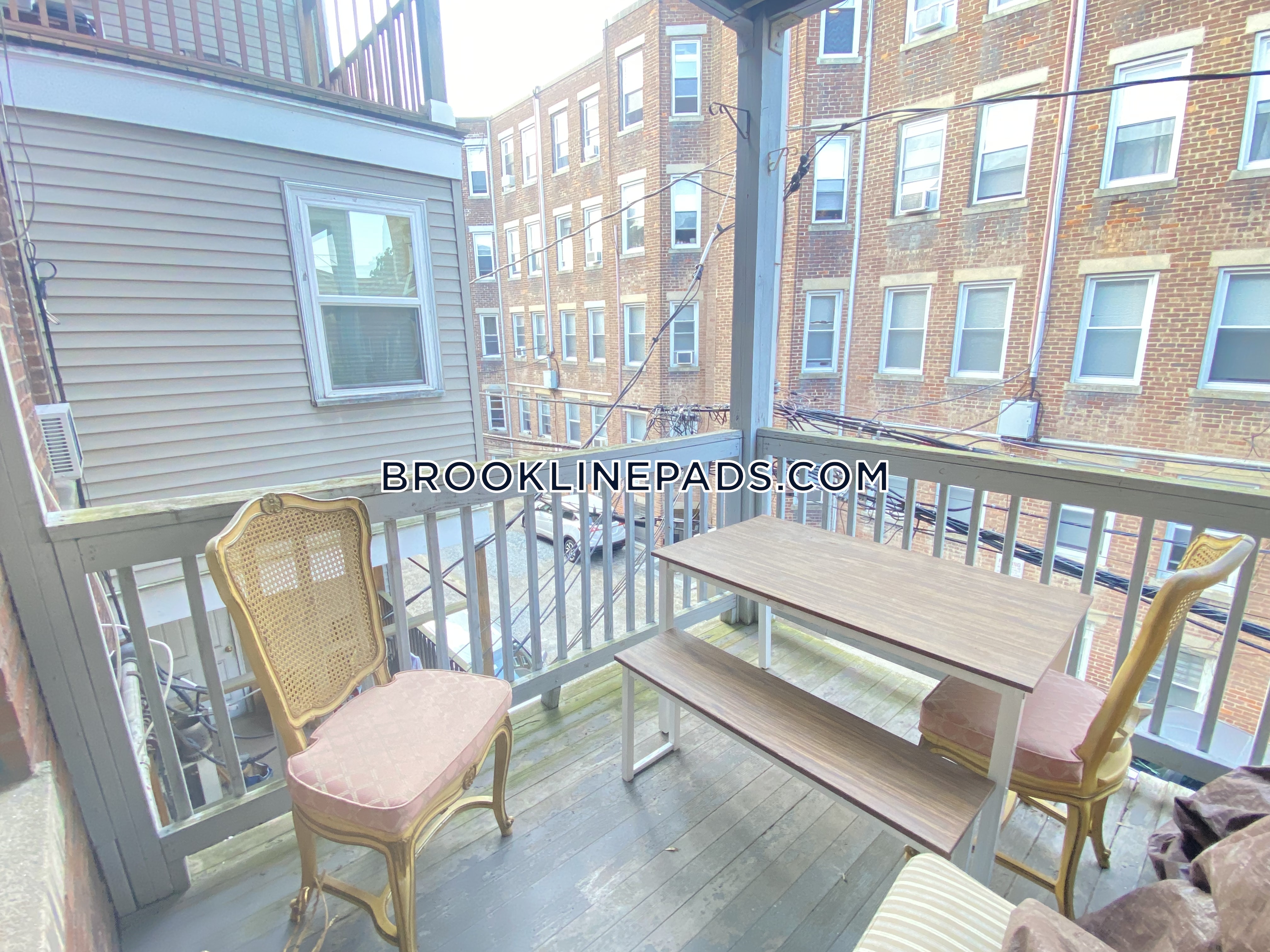 1440 Beacon St, Chestnut Hill