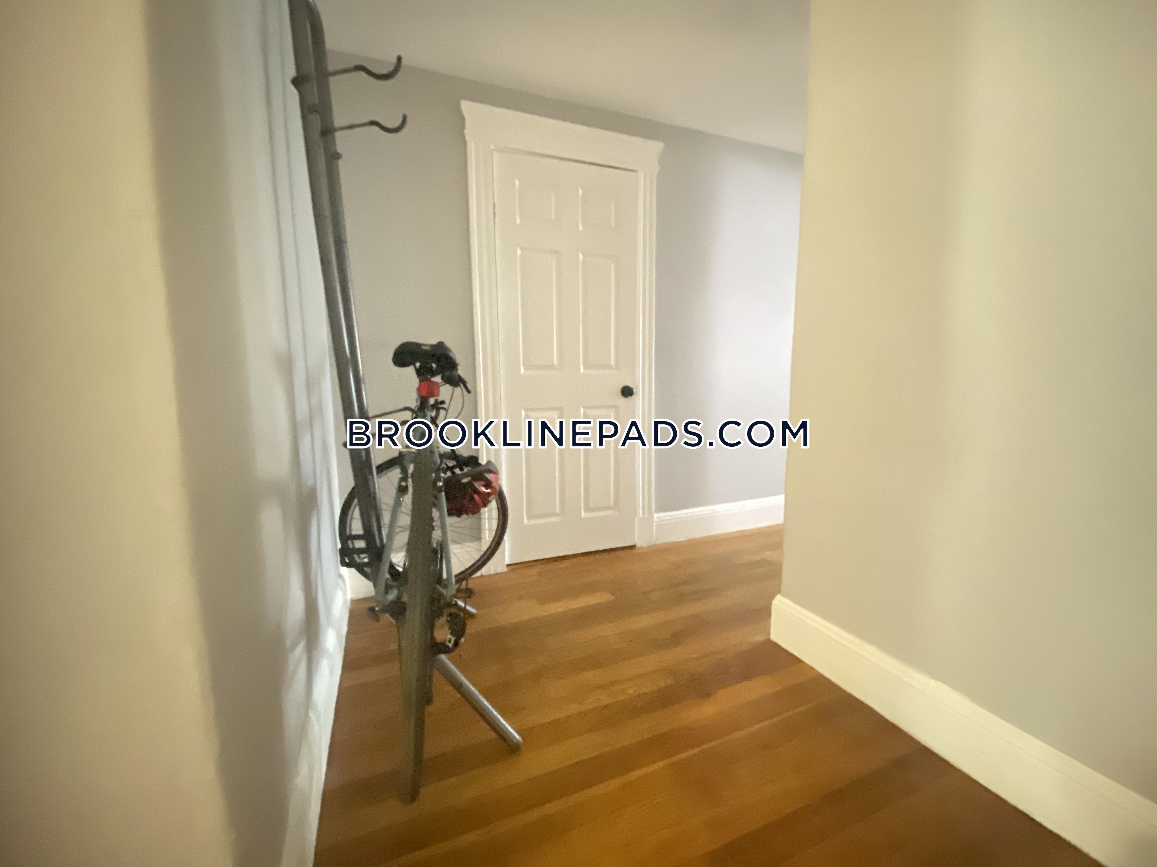 1440 Beacon St, Chestnut Hill