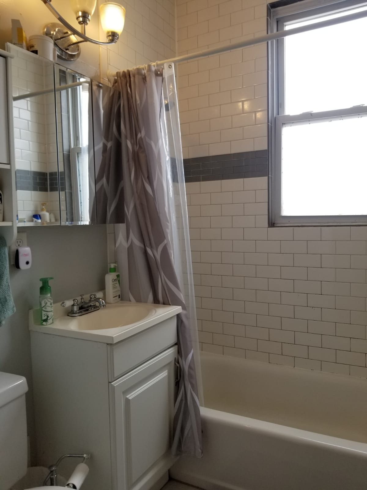 1697 Commonwealth Ave, Brighton