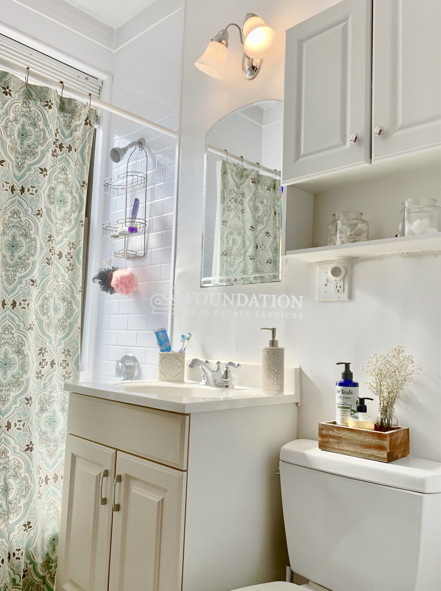 1697 Commonwealthave, Brighton