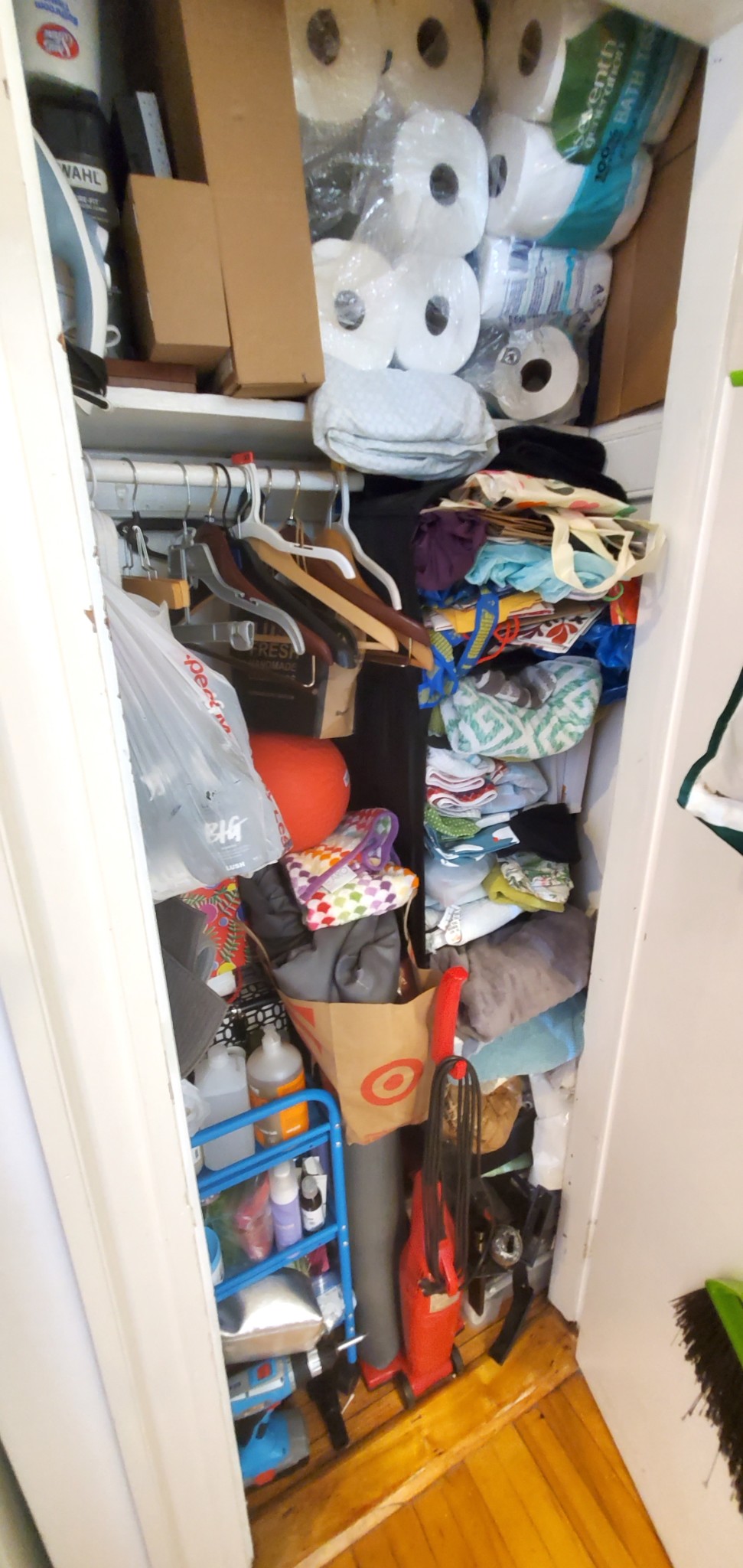 1697 Commonwealthave, Brighton