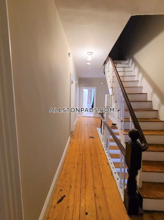 40 Gardner St, Allston