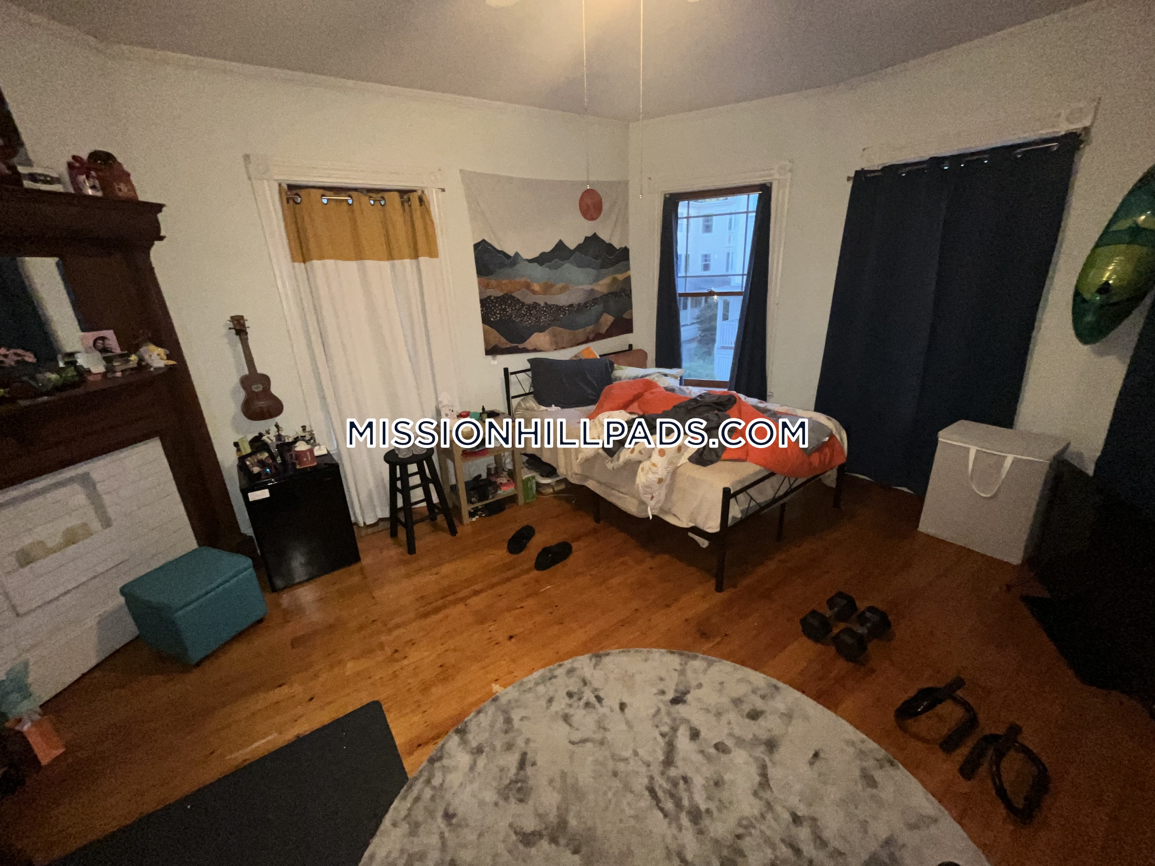 67 Hillside St, Mission Hill