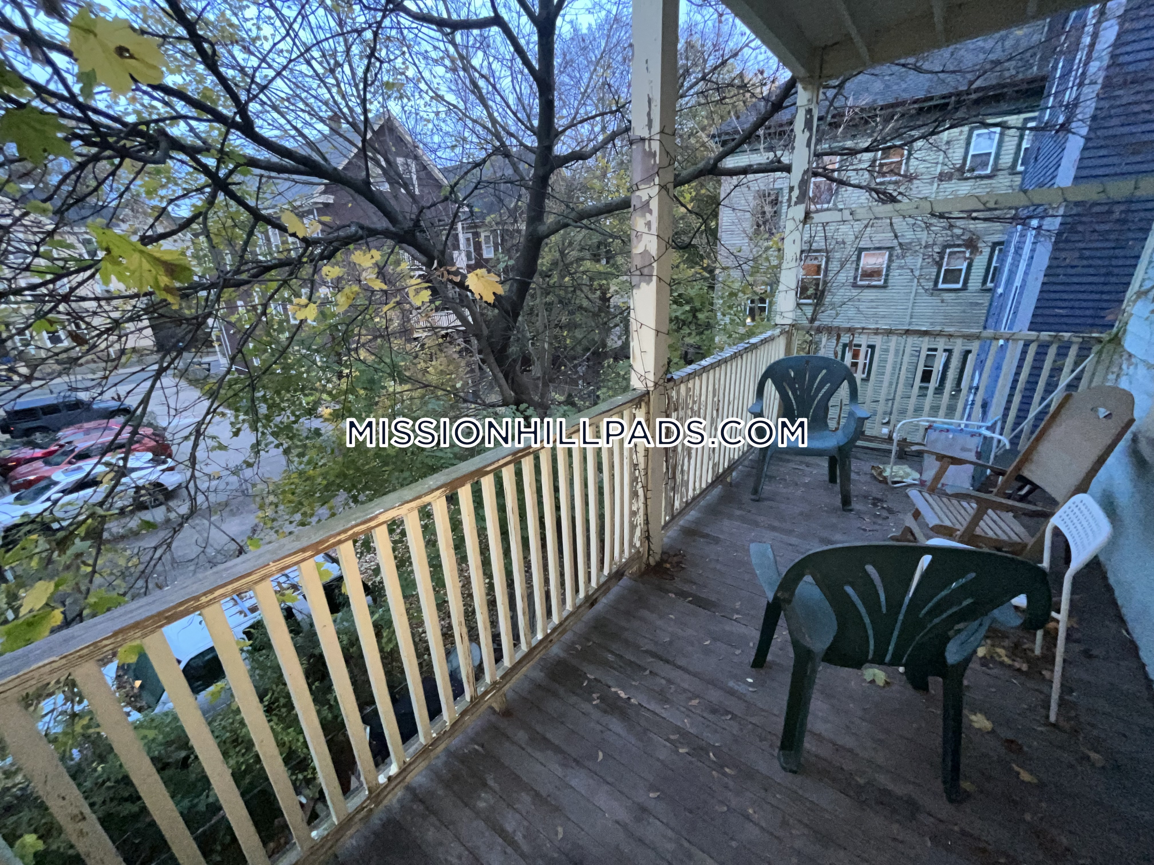 67 Hillside St, Mission Hill