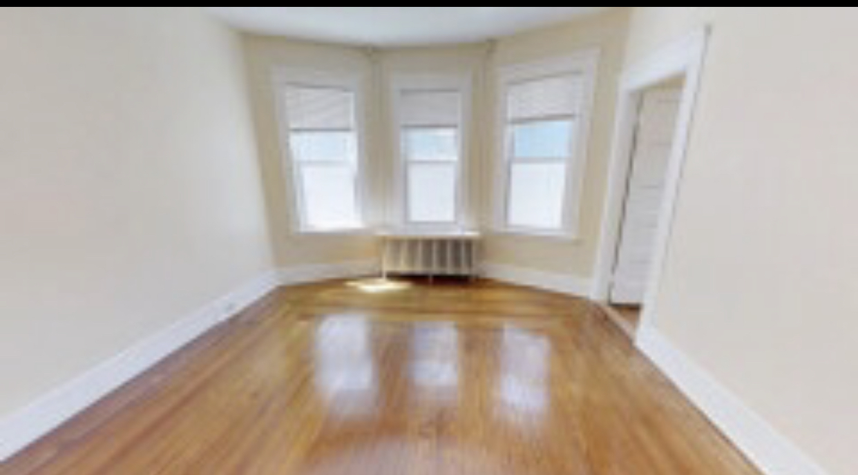 17 Dow St, West Somerville