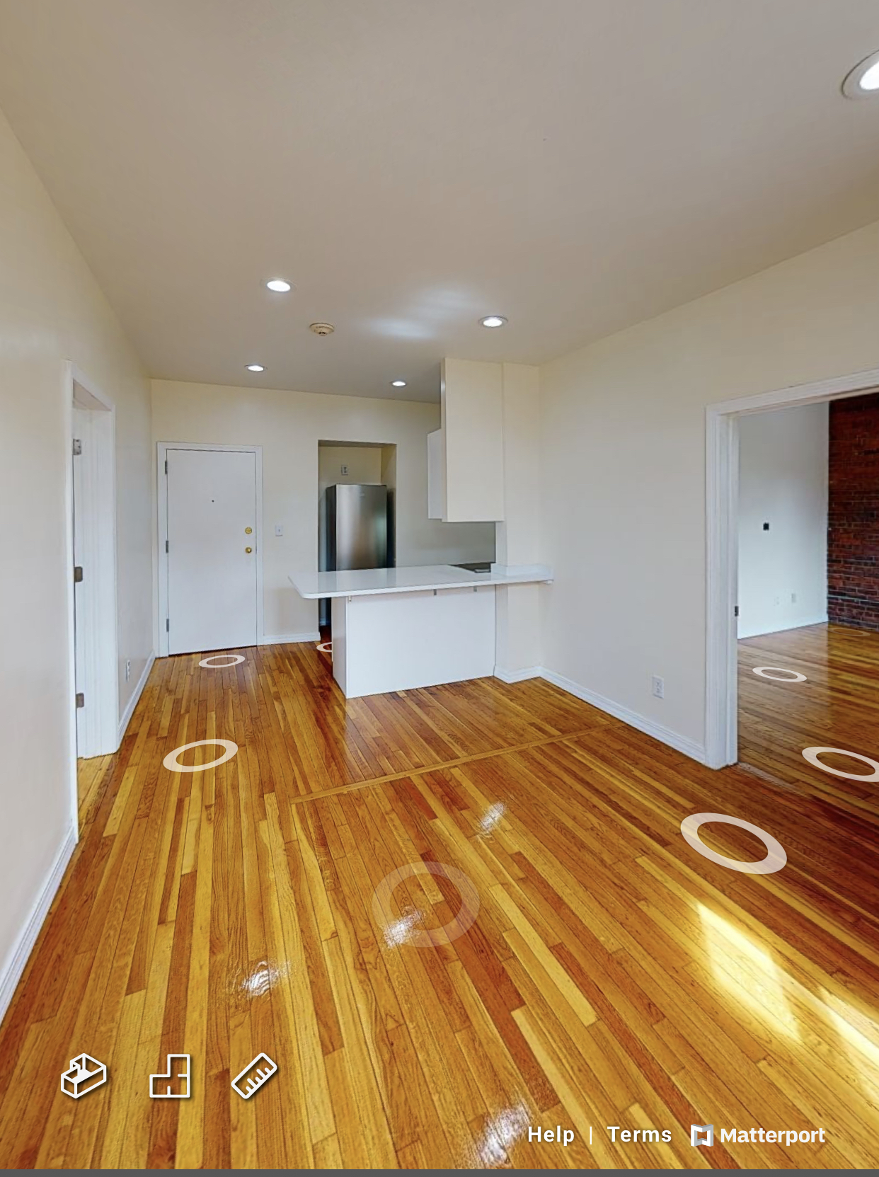 879 Beacon St, Fenway