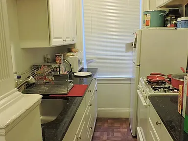 11 Gray St, East Cambridge