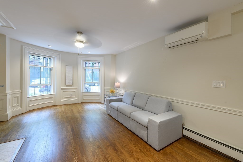 17 Holyoke St, South End