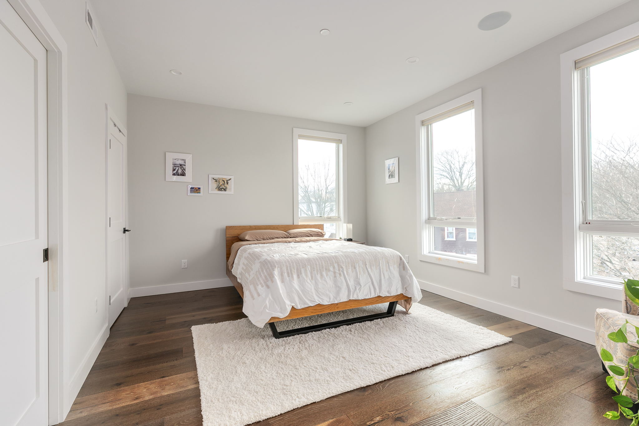 17 Chestnut Ave, Jamaica Plain