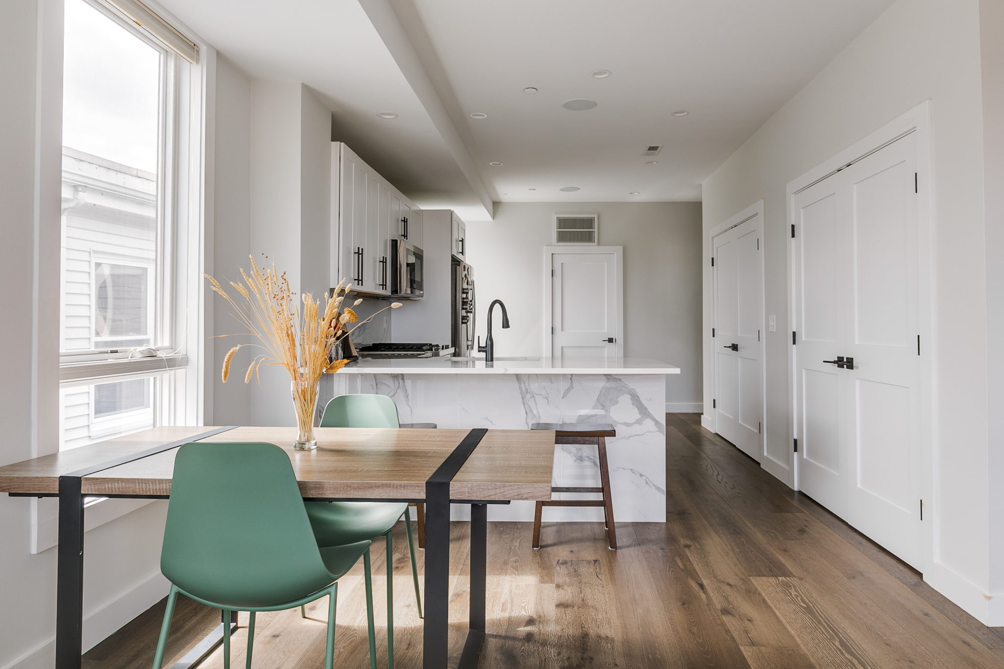 17 Chestnut Ave, Jamaica Plain