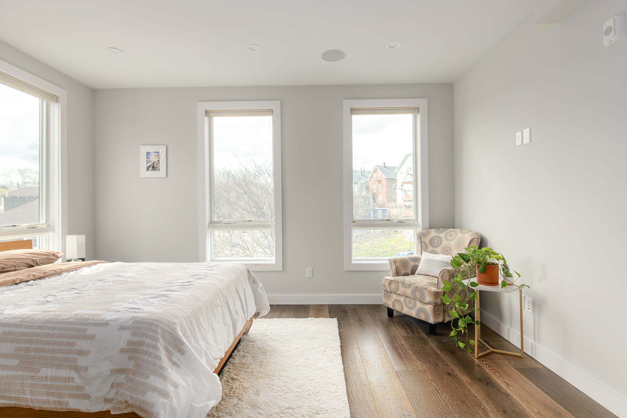 17 Chestnut Ave, Jamaica Plain