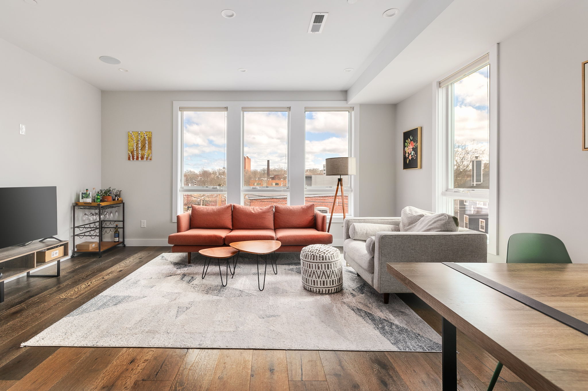 17 Chestnut Ave, Jamaica Plain