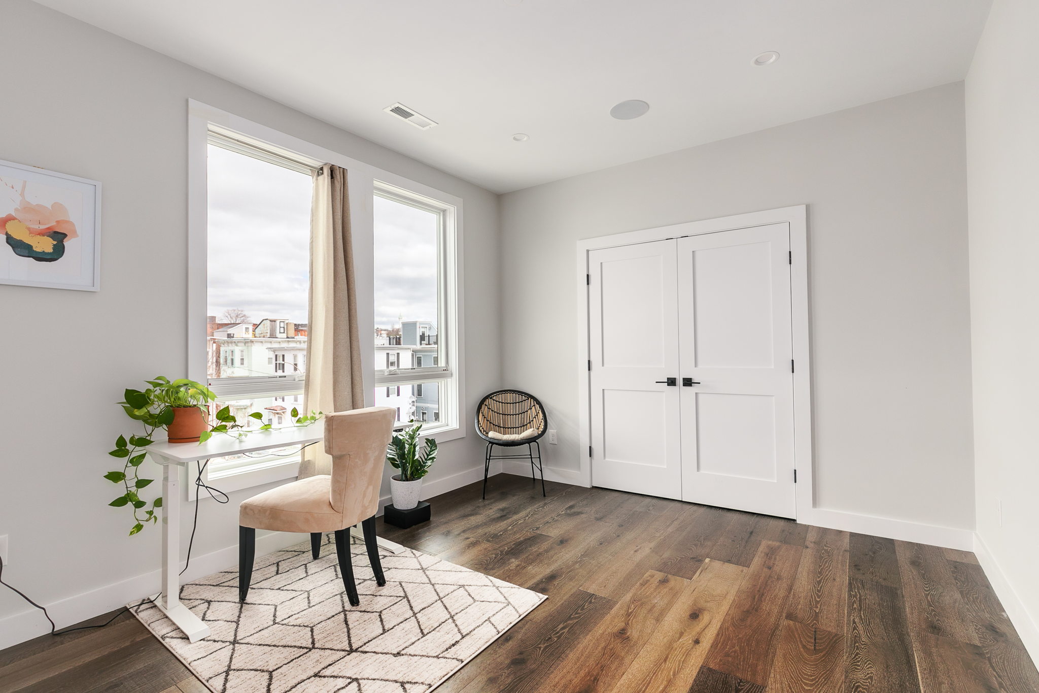 17 Chestnut Ave, Jamaica Plain