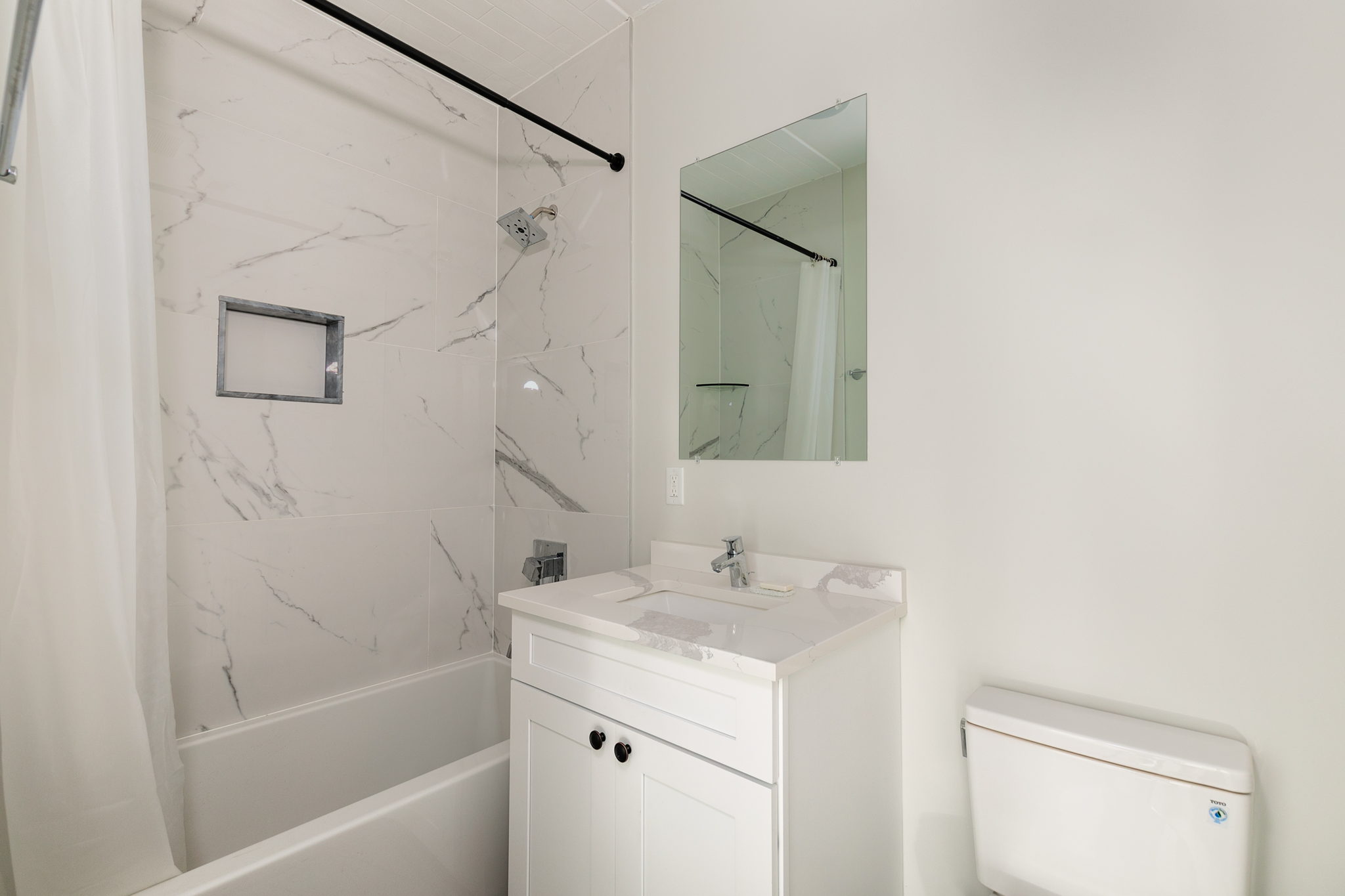 17 Chestnut Ave, Jamaica Plain