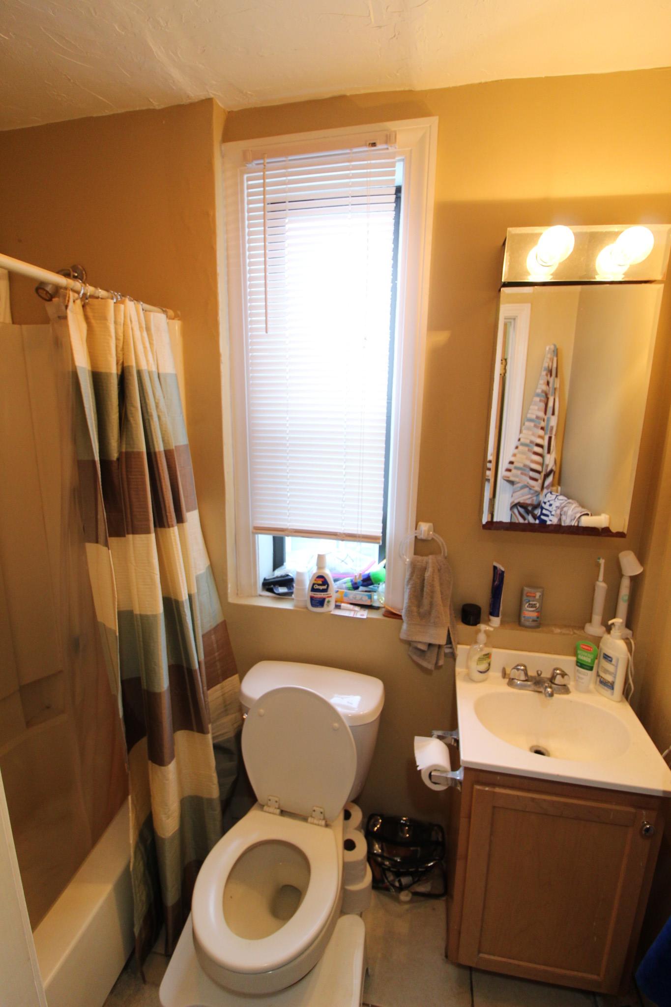 17 Highgate St, Allston