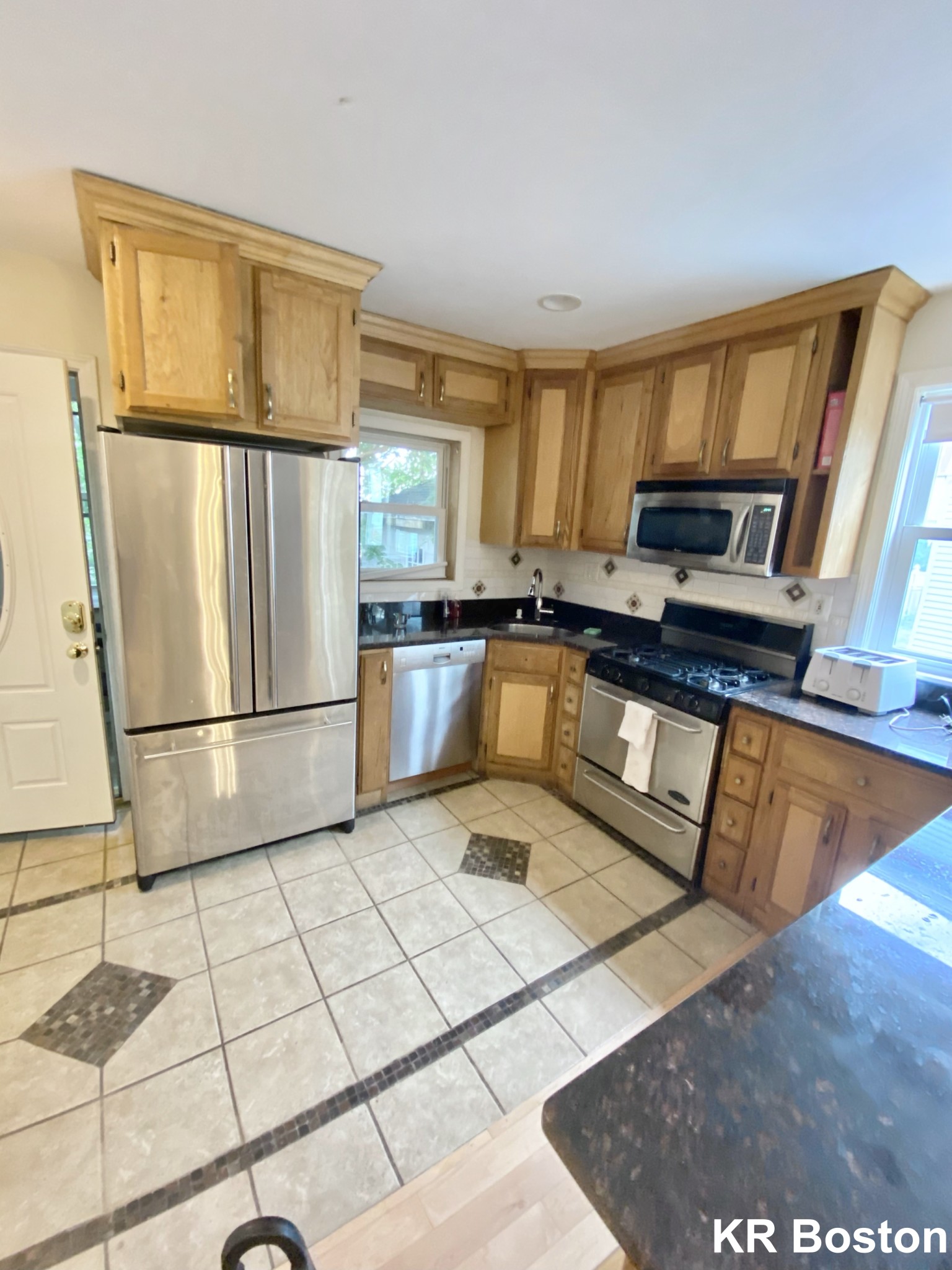 17 Holman St, Allston