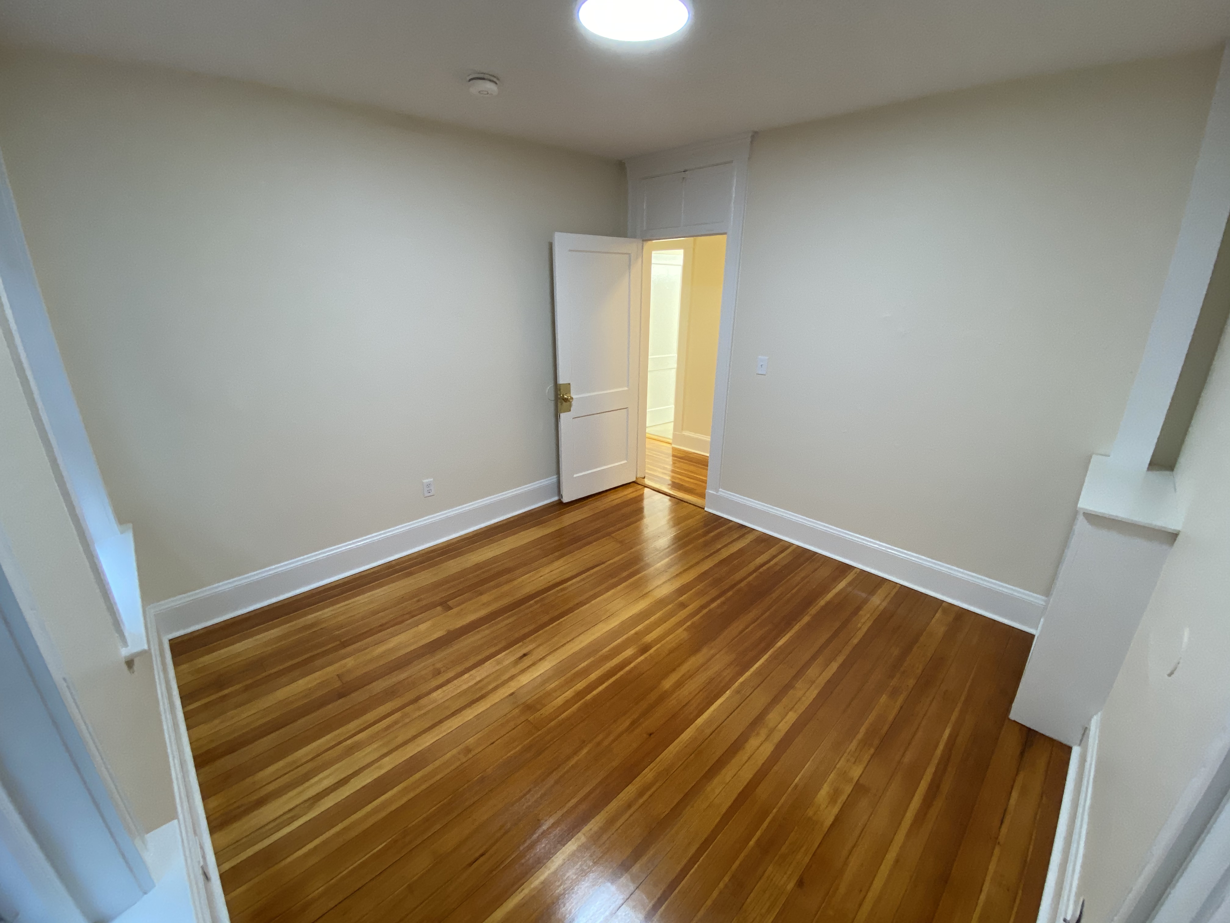 6 Barrows St, Allston