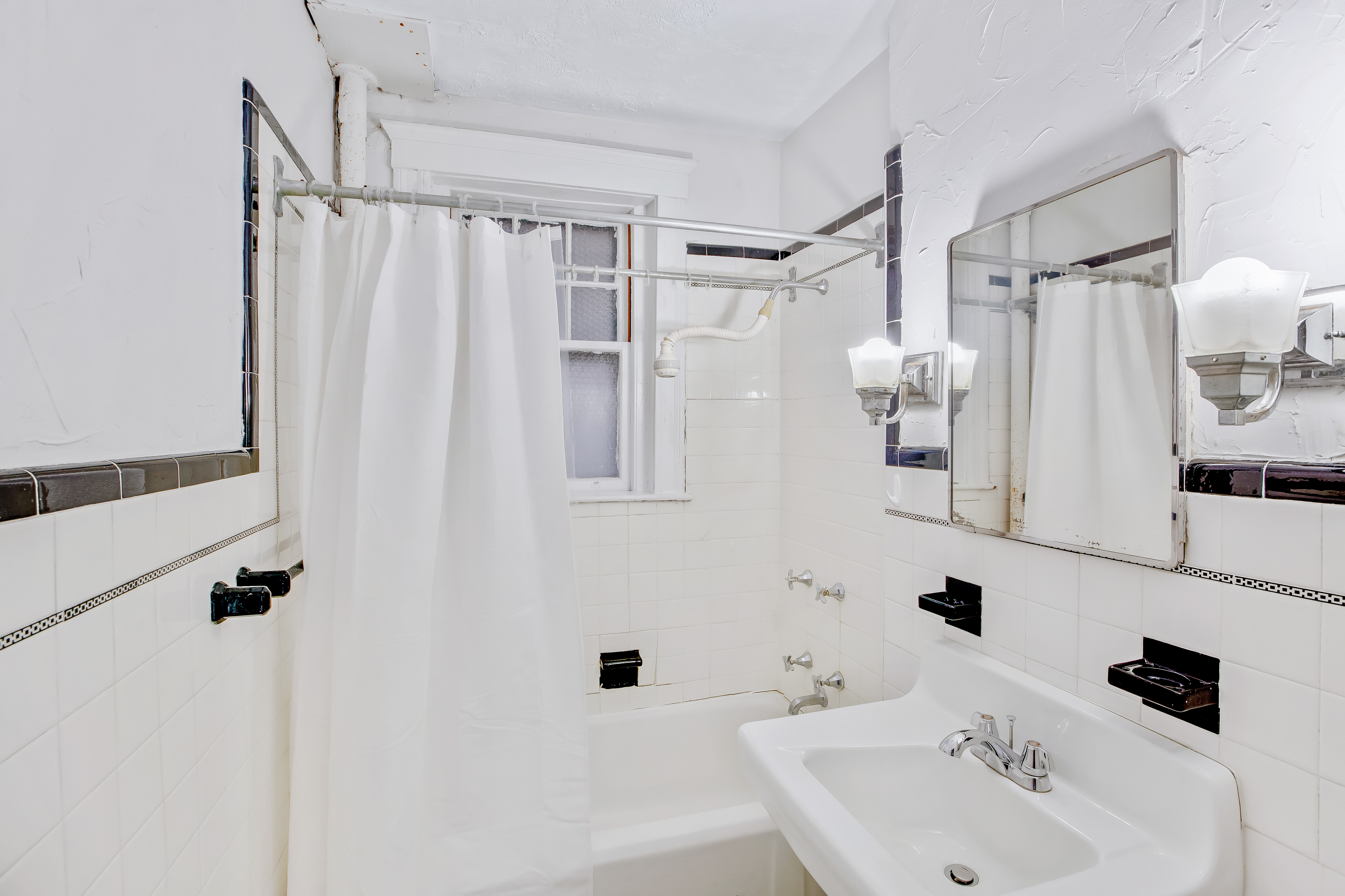 1783 Massachusetts Ave, Porter Square