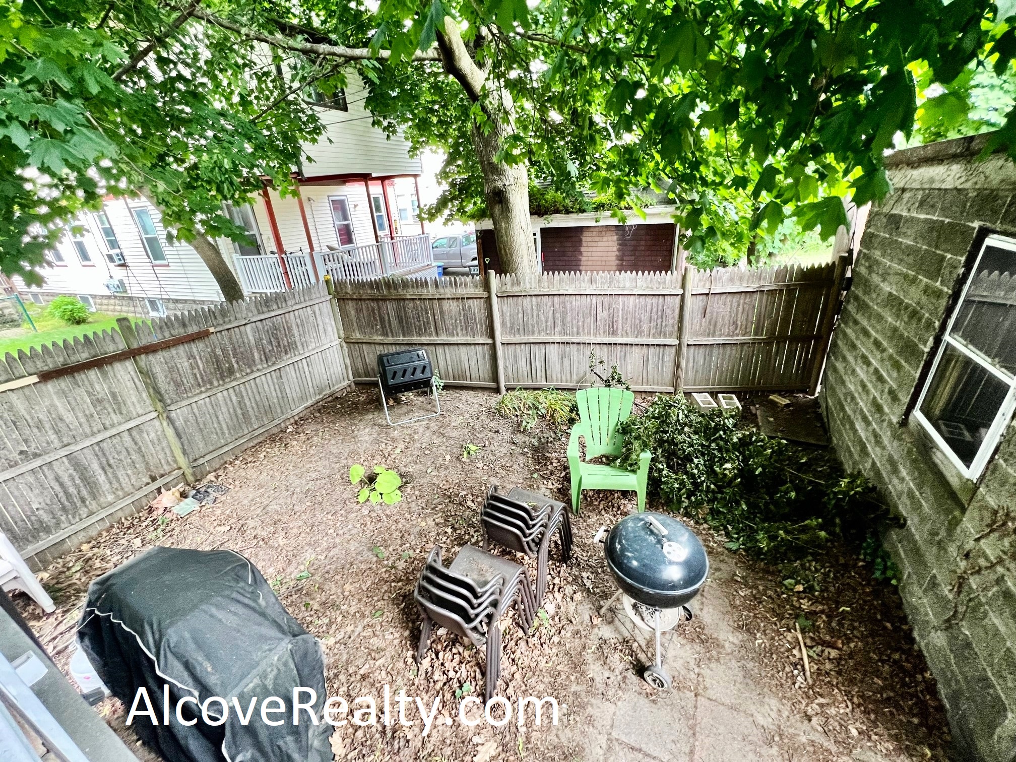 11 Leonard Ave, Teele Square