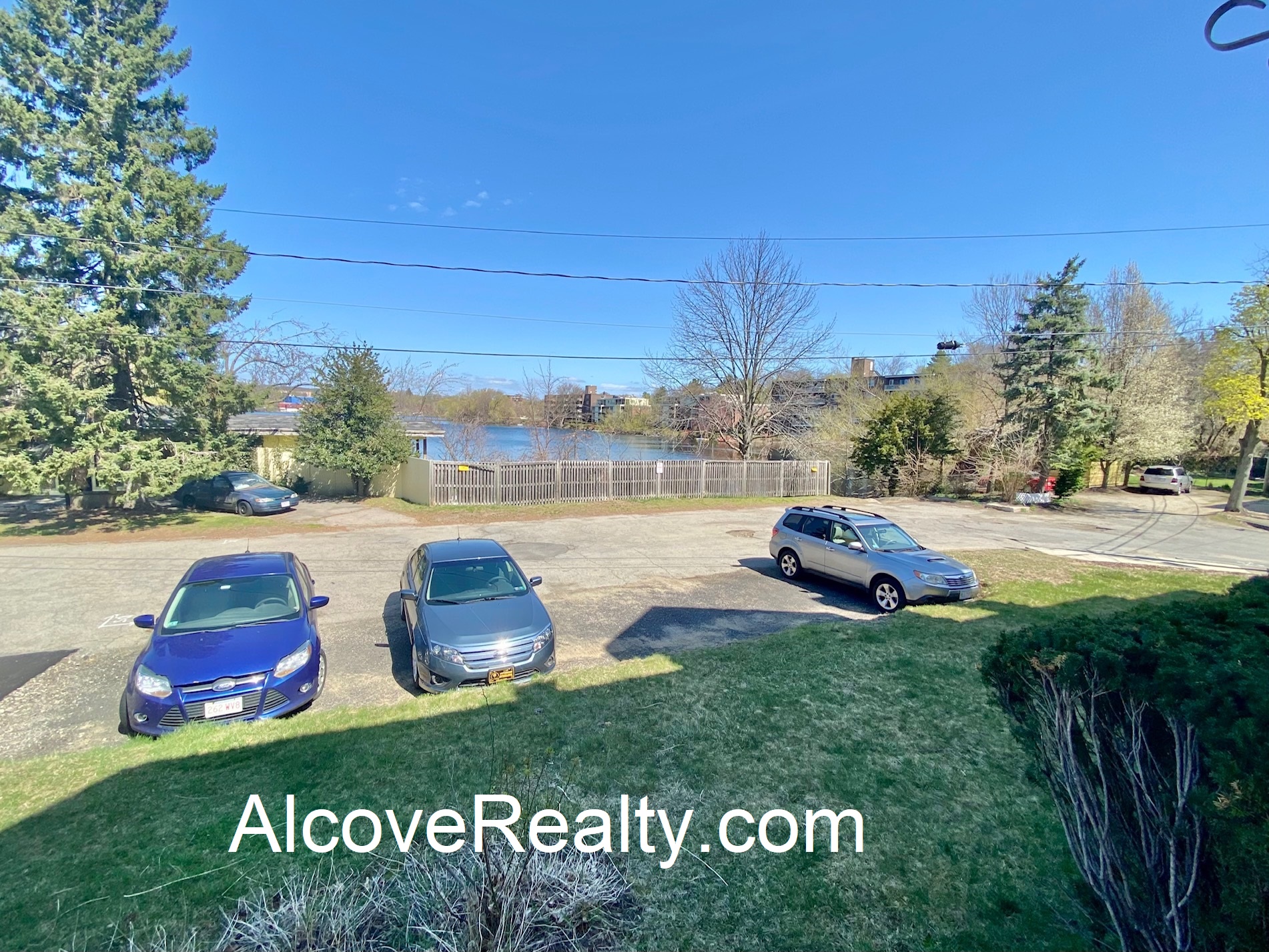 40 Alfred Rd, Arlington