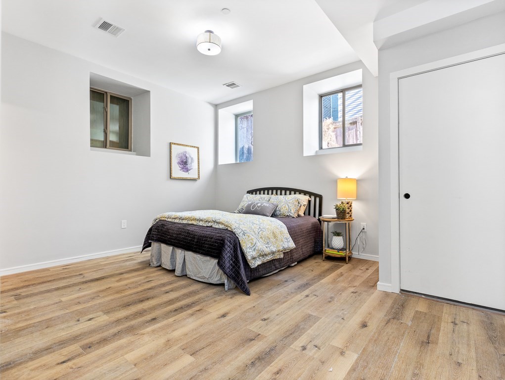 178 Elm St, Cambridgeport