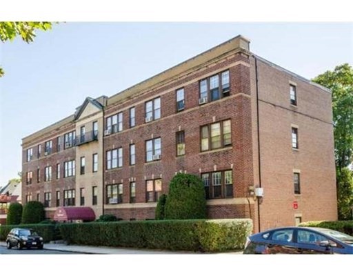 116 Englewood Ave, Brighton