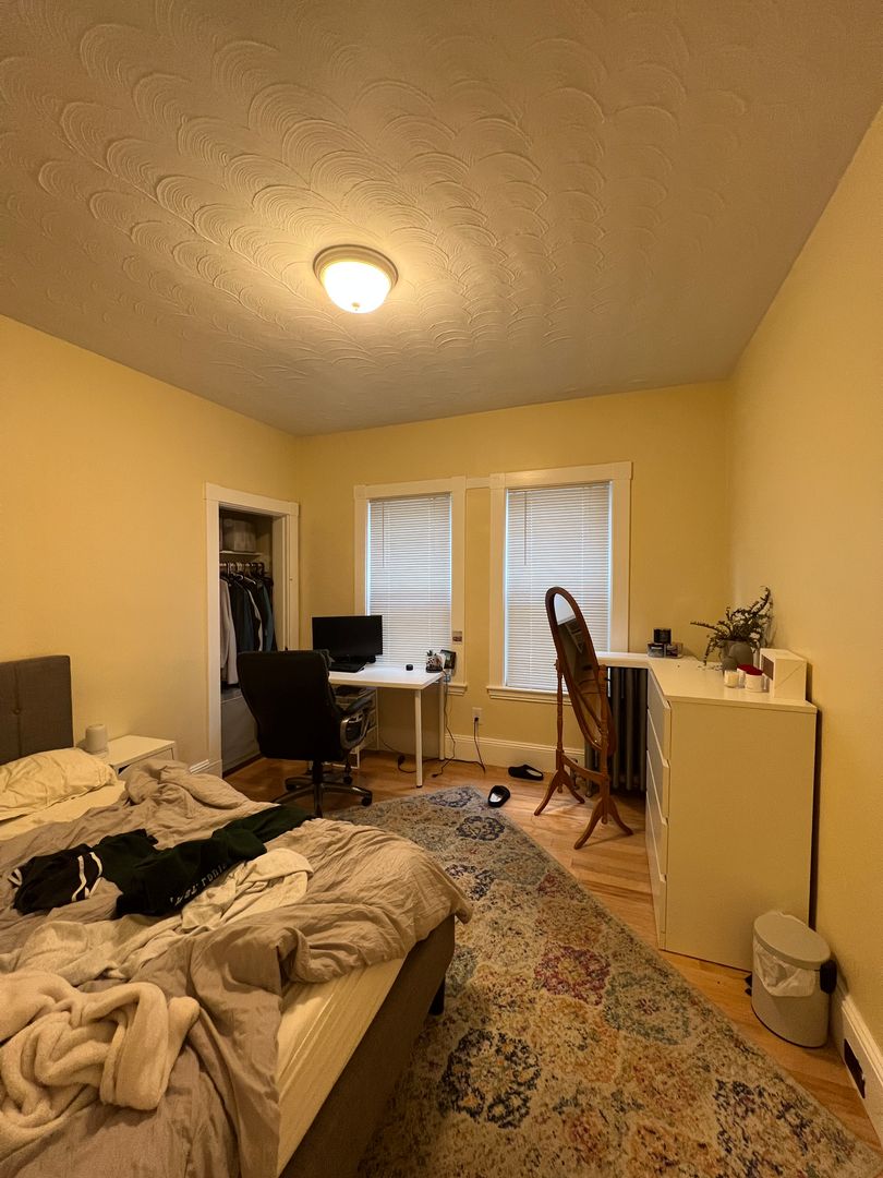 121 Liberty Rd, Davis Square